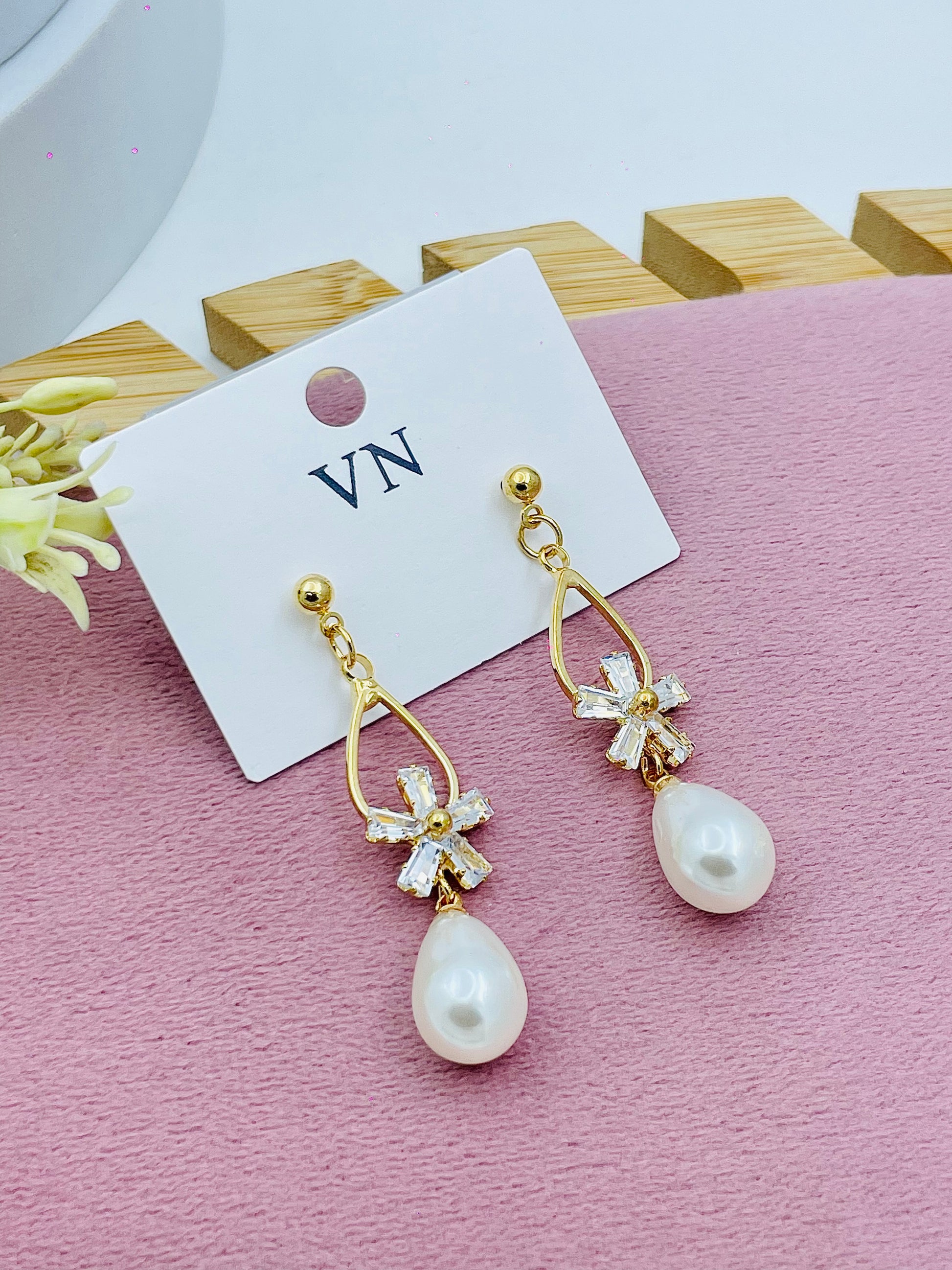 Elegant Gold Pearl Flower Drop Earrings  VN
