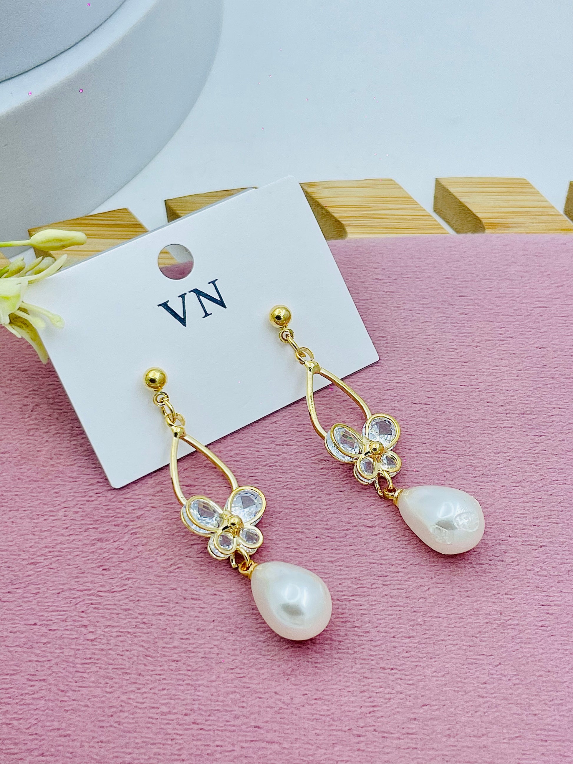 Elegant Gold Pearl Flower Drop Earrings
