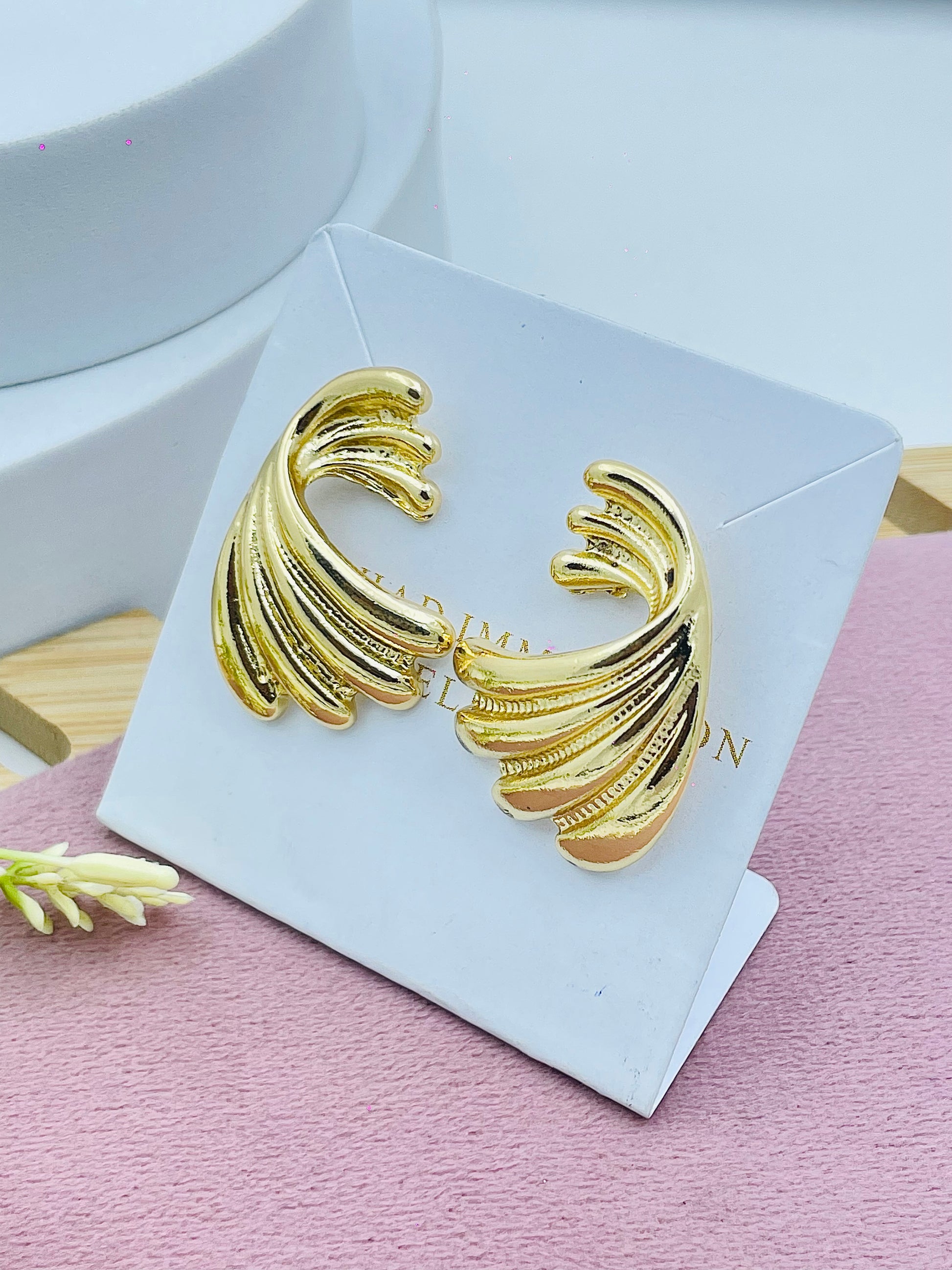 Elegant Gold Wave Earrings