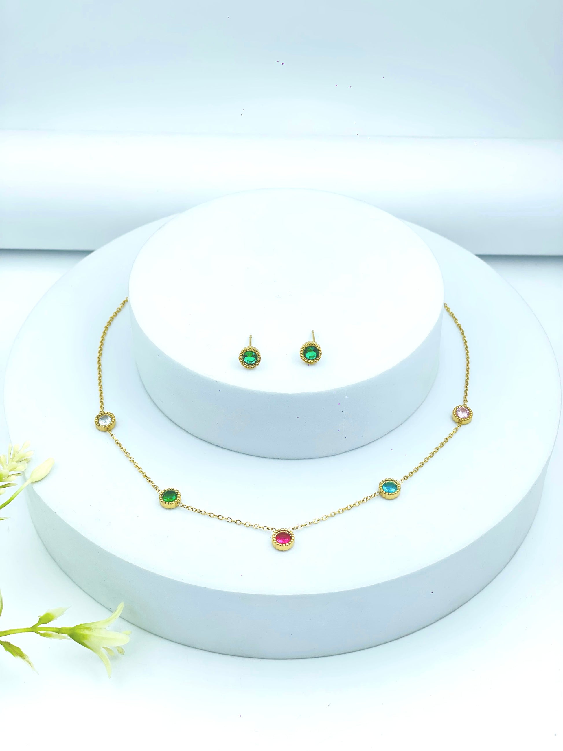 Elegant Green and Red Gemstone Jewelry Set