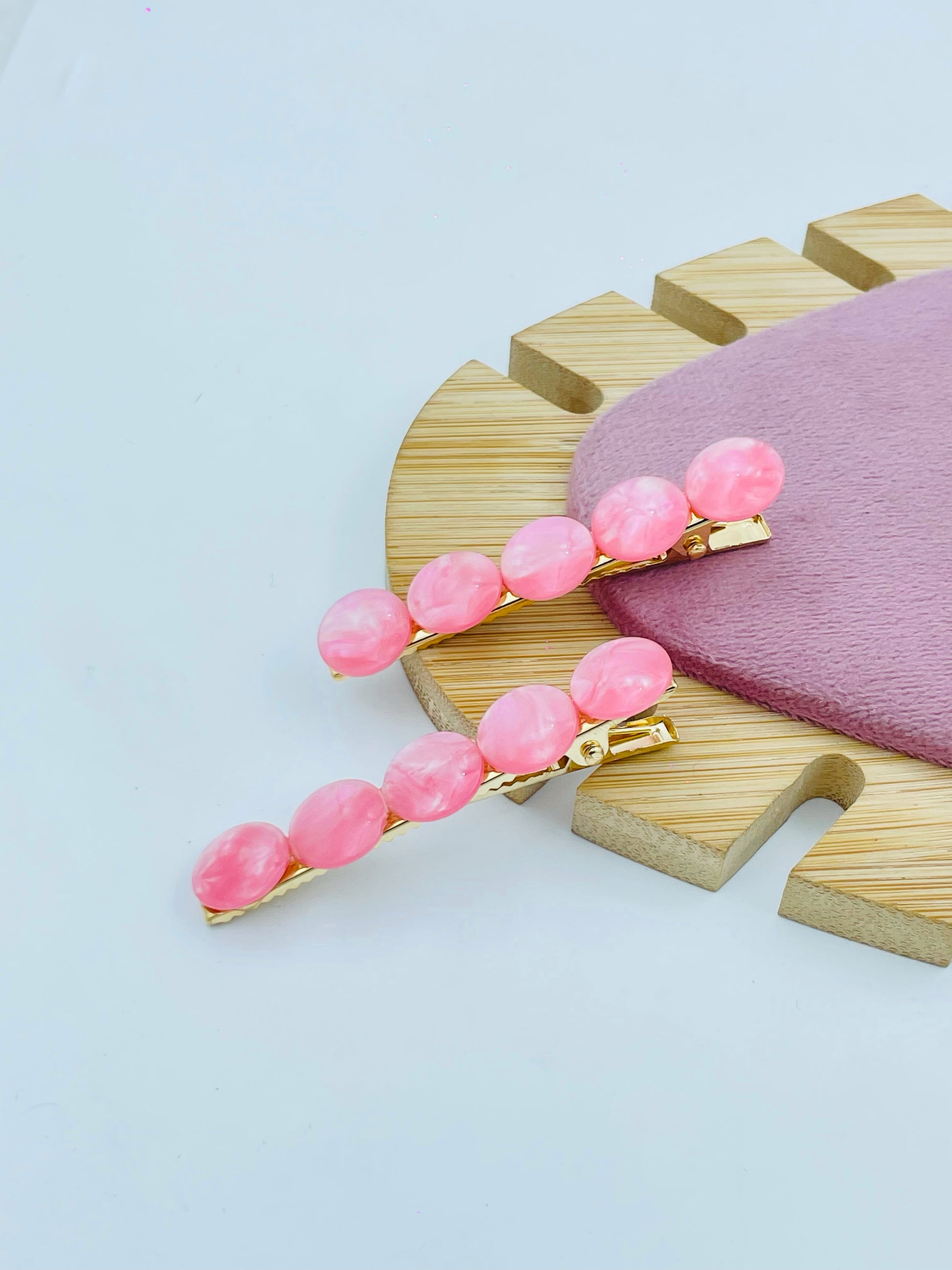 Elegant Pink Resin Hair Clips  Stylish Hair Accessories Set of 2 clips