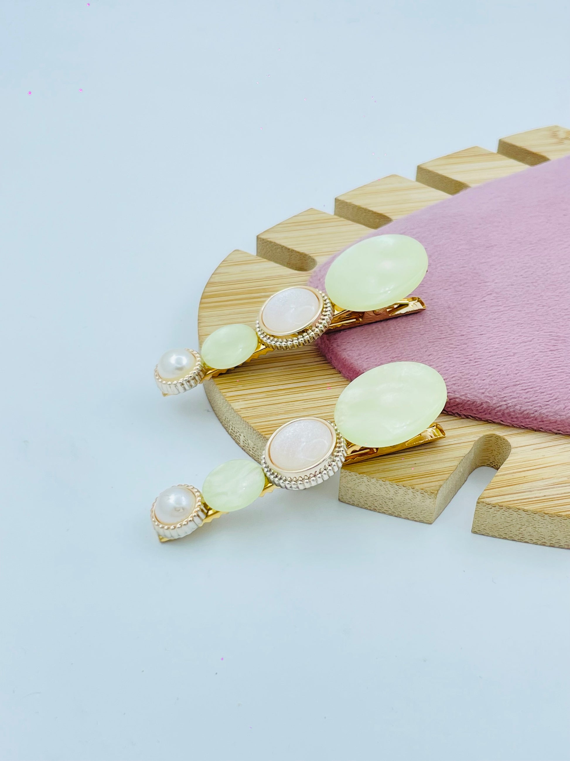 Elegant Pastel Tone Circle Hair Clips for Stylish Accessorizing Set of 2