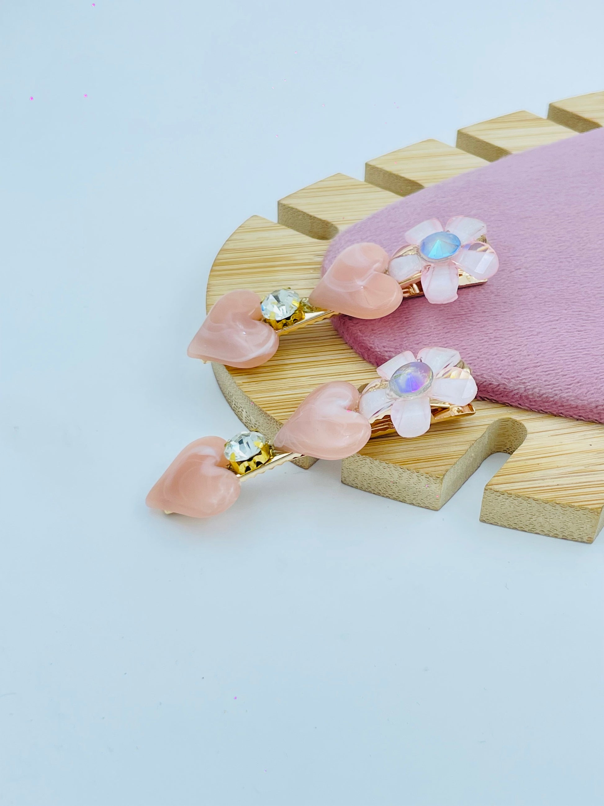 Elegant Floral Hair Clip with Gemstone Accents Set of 2