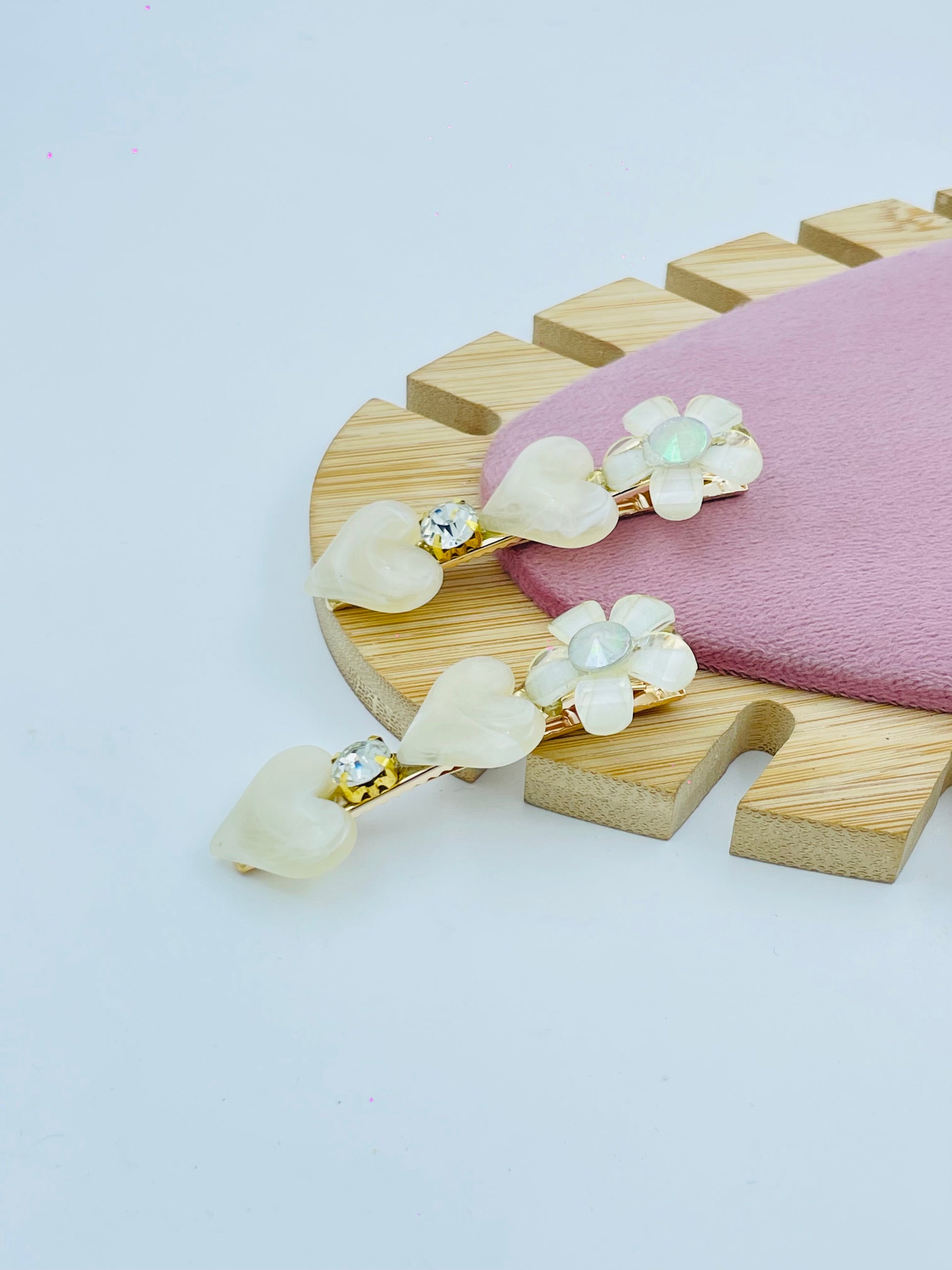 Elegant Floral Gemstone Hair Clip Set of 2