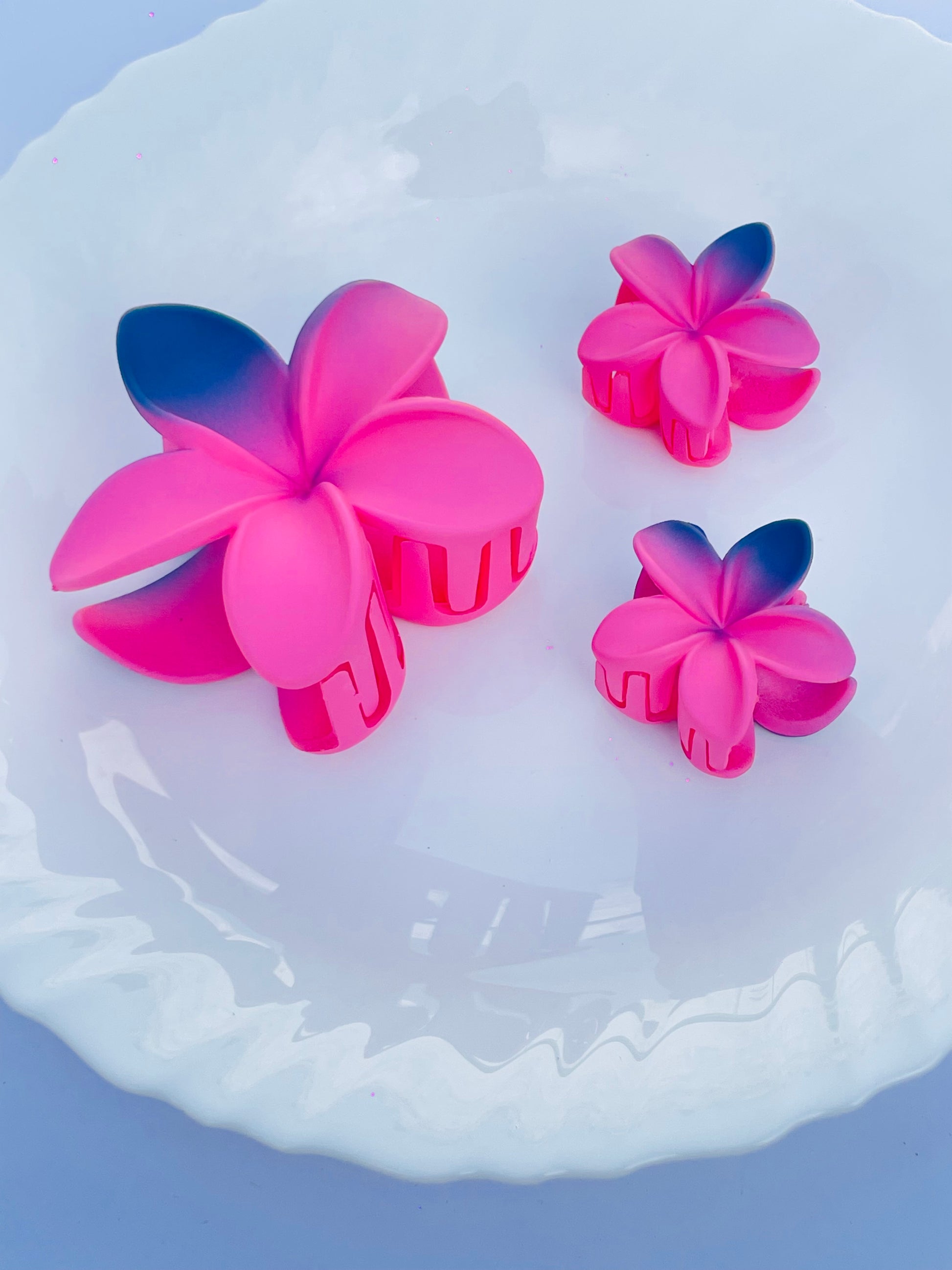 Bold 3-Piece Pink Plumeria Hair Clip Set – Style with a Pop of Color