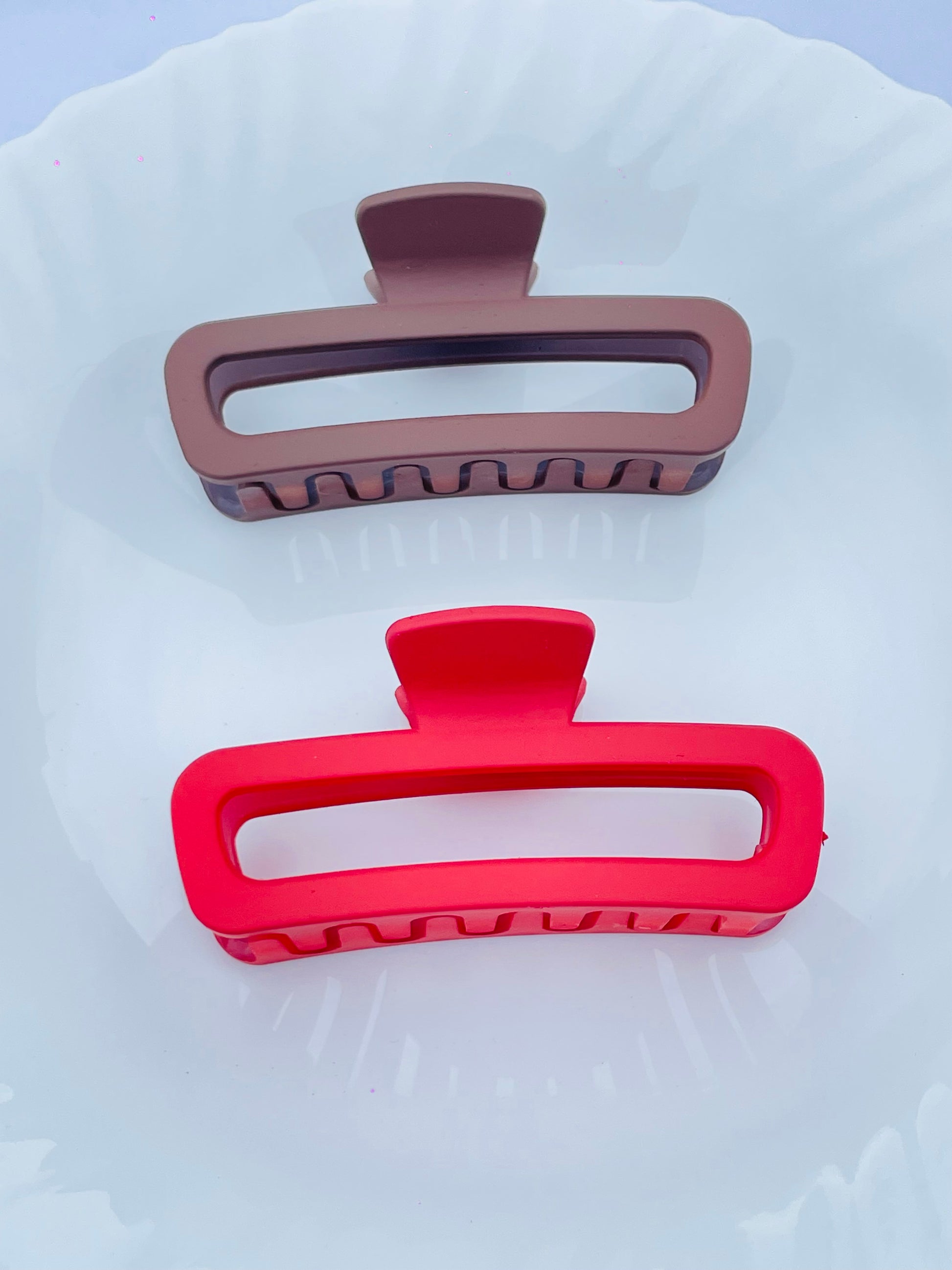 Stylish Matte Hair Claw Clips for Women Set of 2 colors