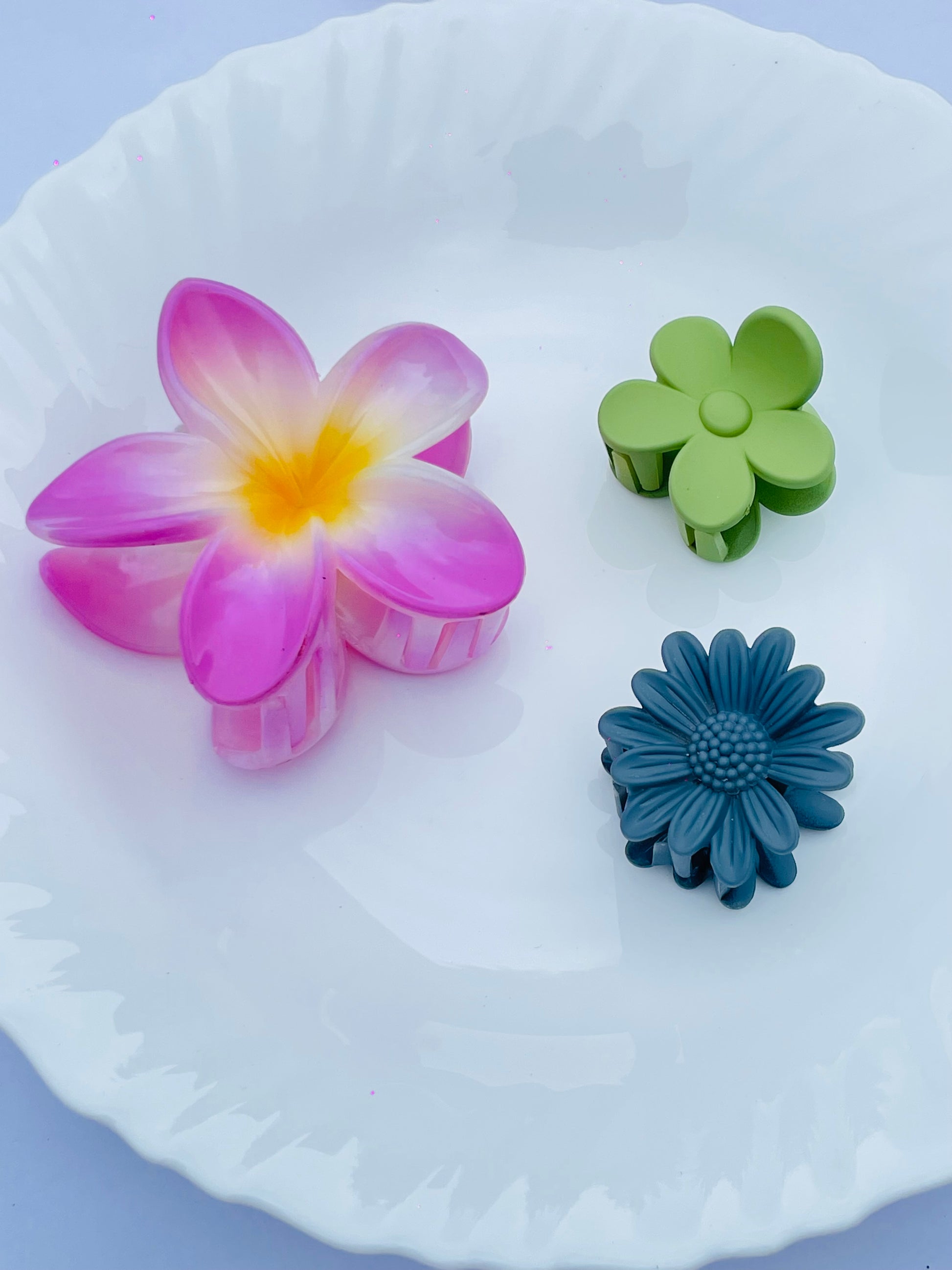 Vibrant Flower Shaped Clutcher Set of 3 colors
