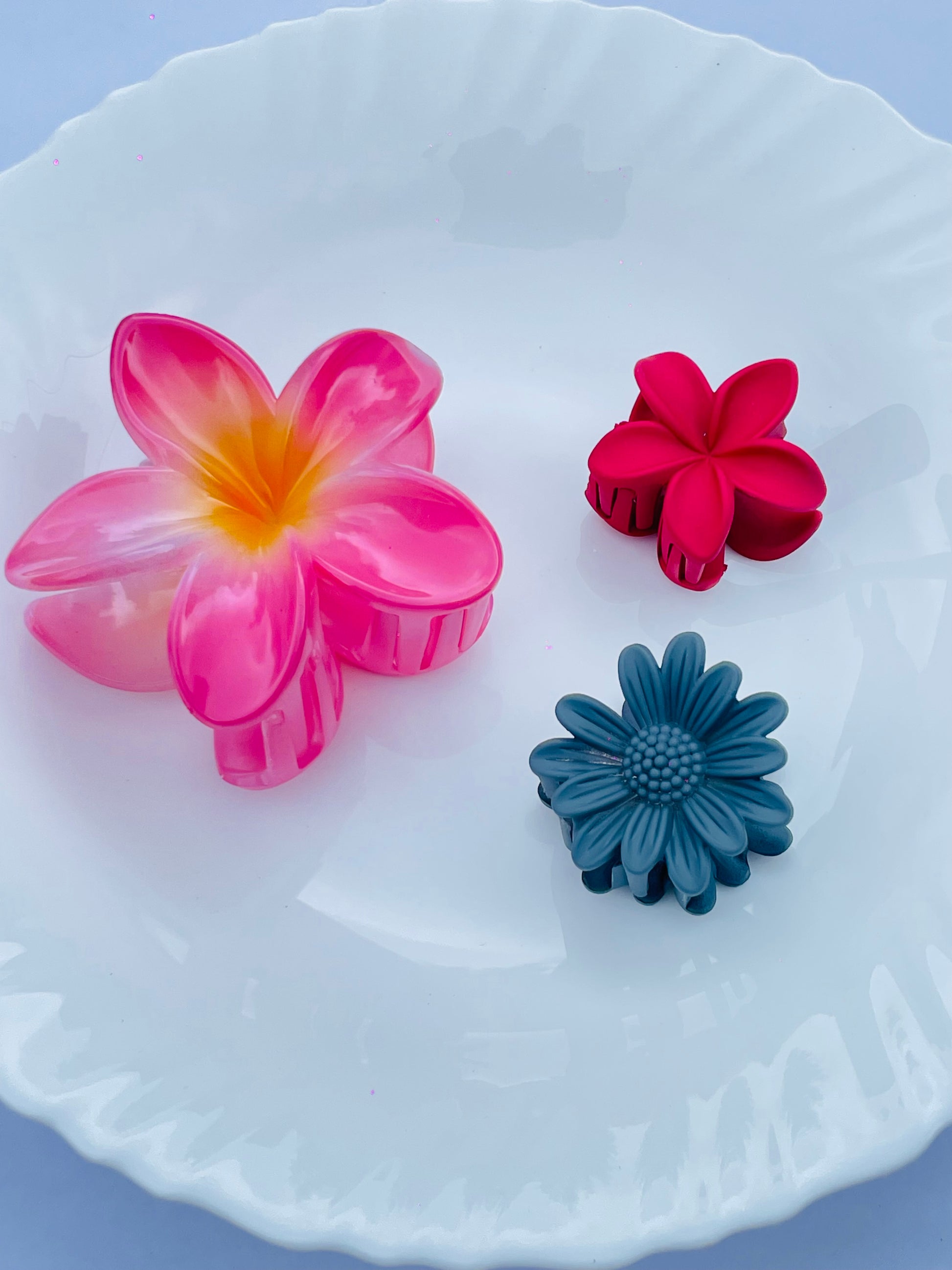 Flower Shaped Clutcher Accessories set of 3 colors