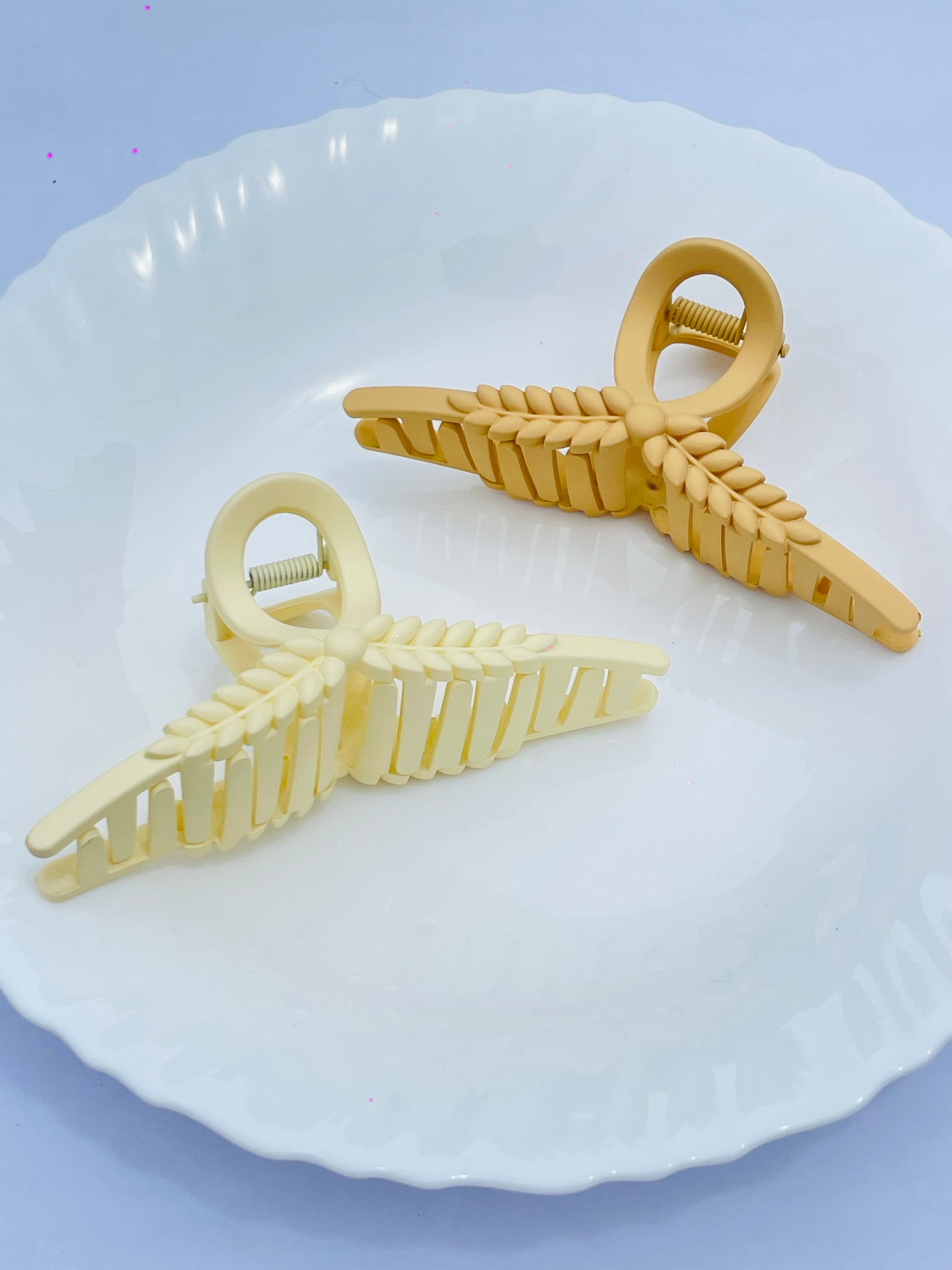 Chic Leaf Design Hair Clips  Set of 2 colors