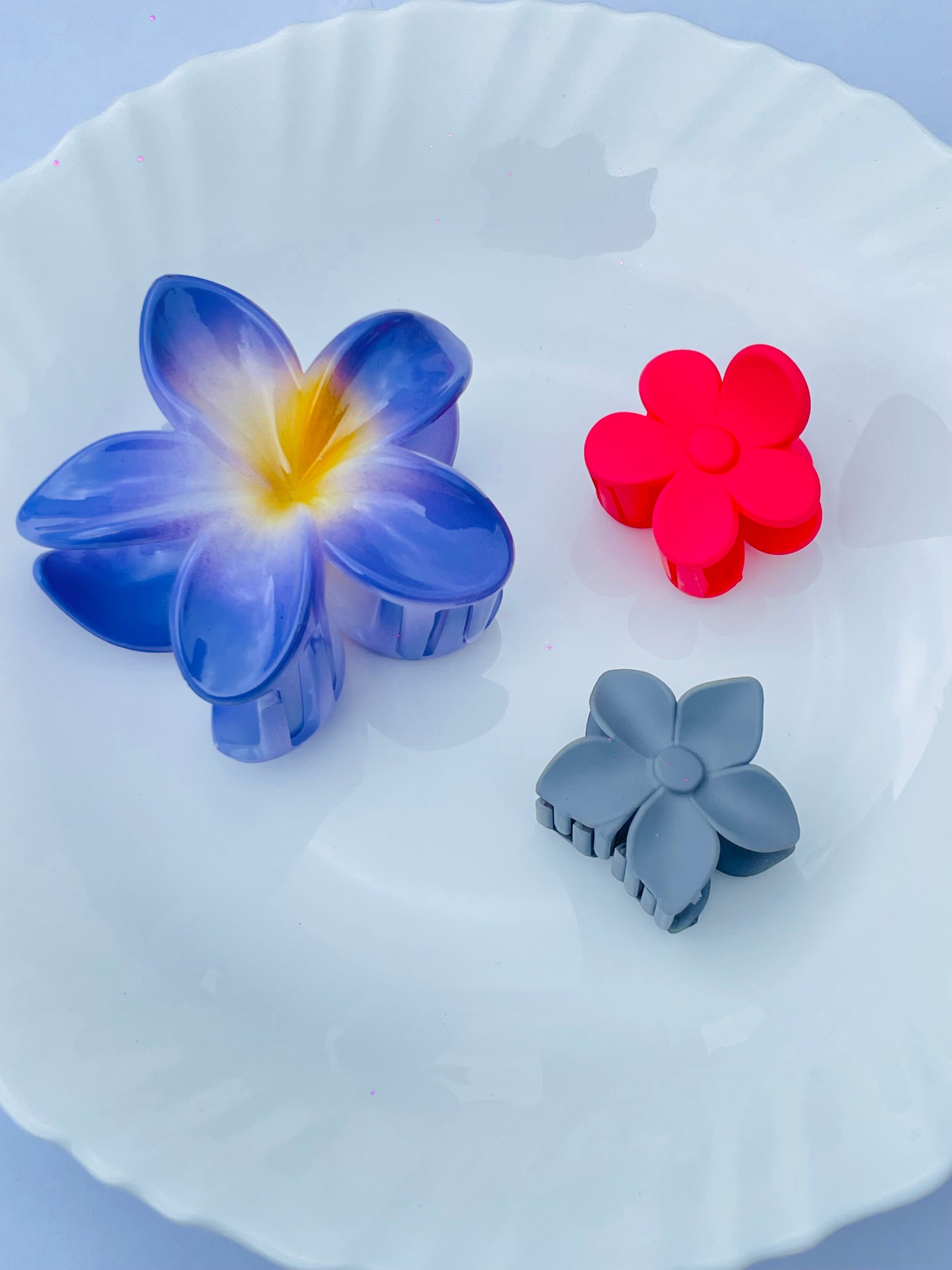 Flower Shaped clutcher Set of 3 colors