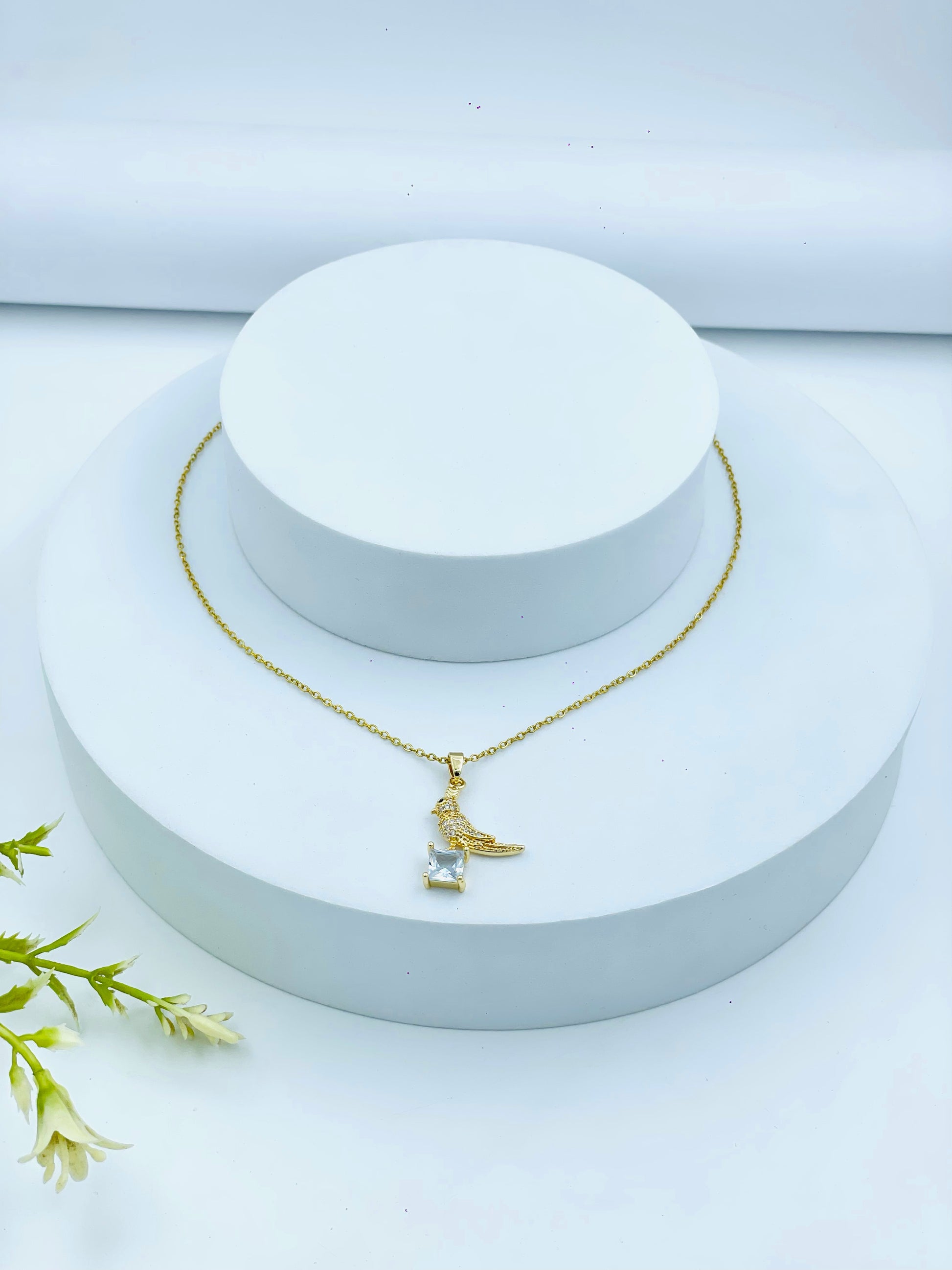 Elegant Moon and Star Pendant Necklace