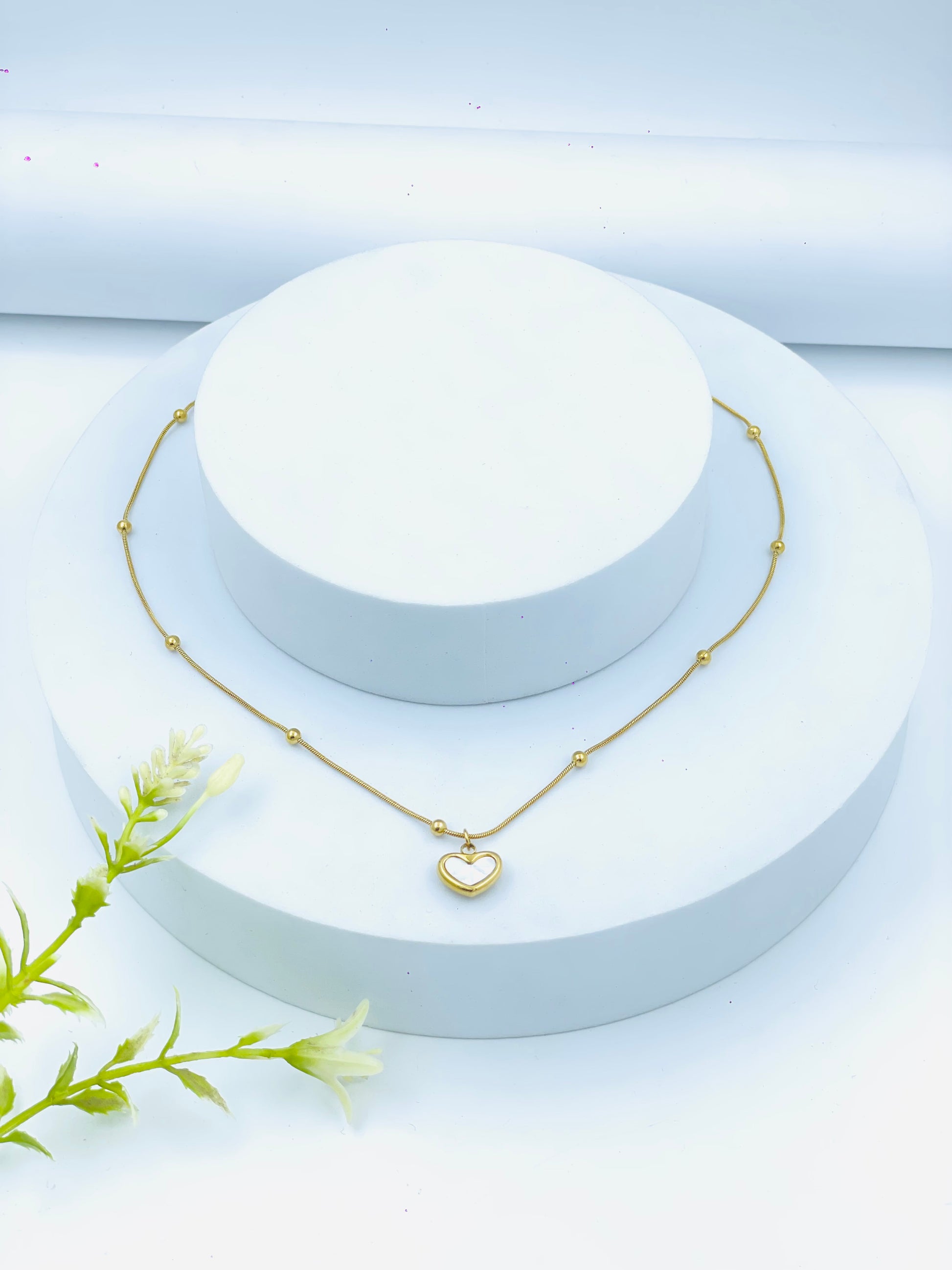 Elegant Gold Heart Pendant Necklace