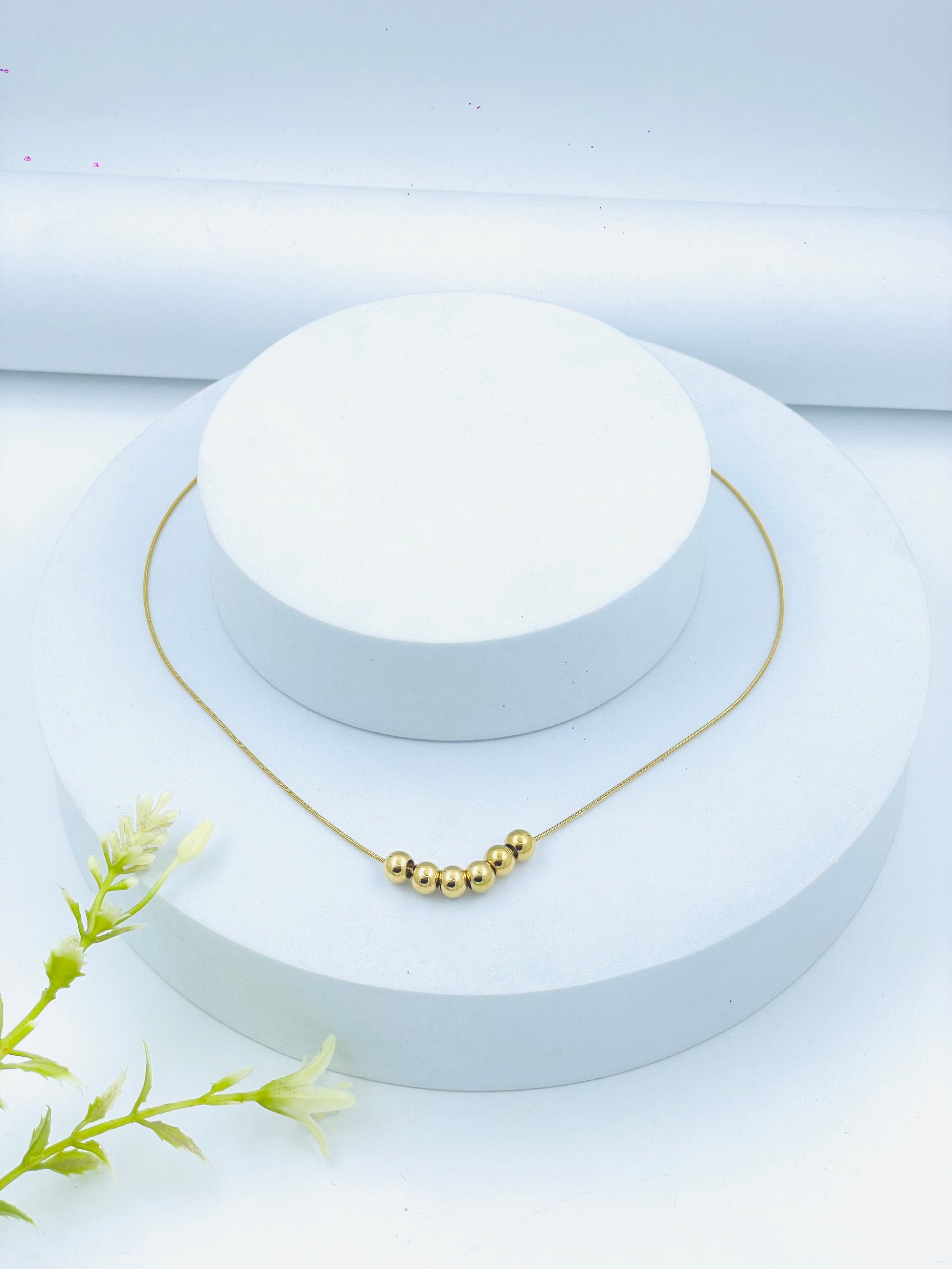 Elegant Minimalist Gold Beaded Necklace
