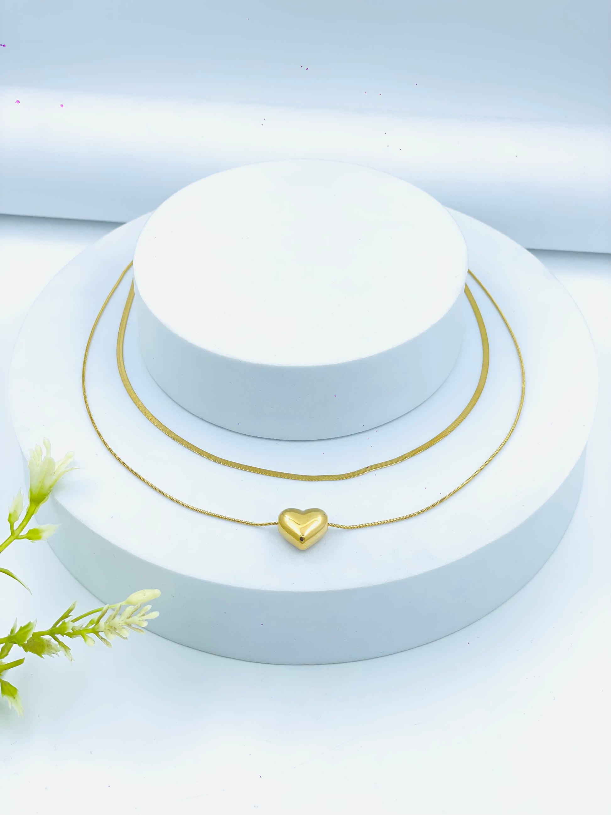 Elegant Gold Heart Pendant Necklace