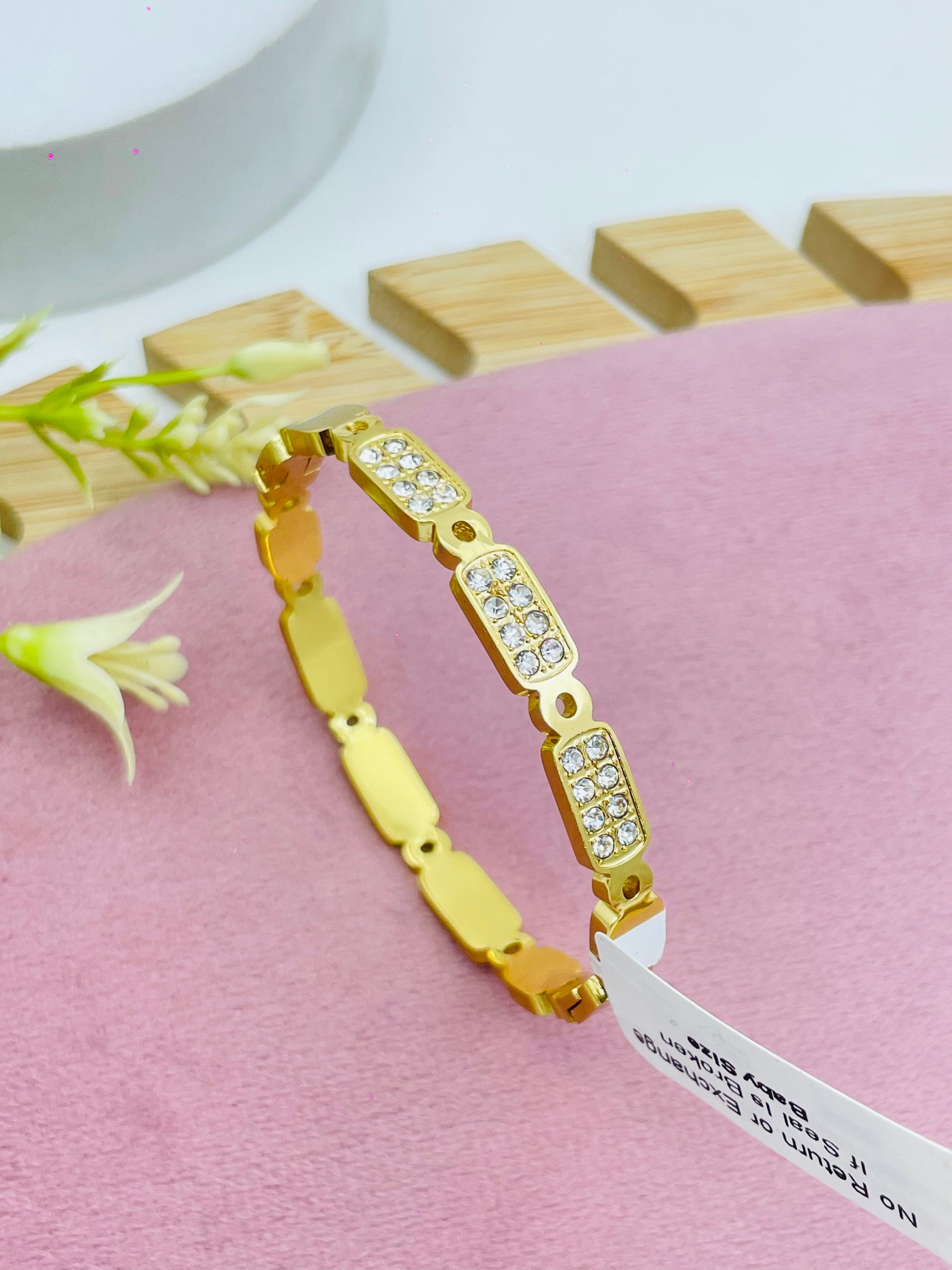 Elegant Gold Plated Crystal Bracelet