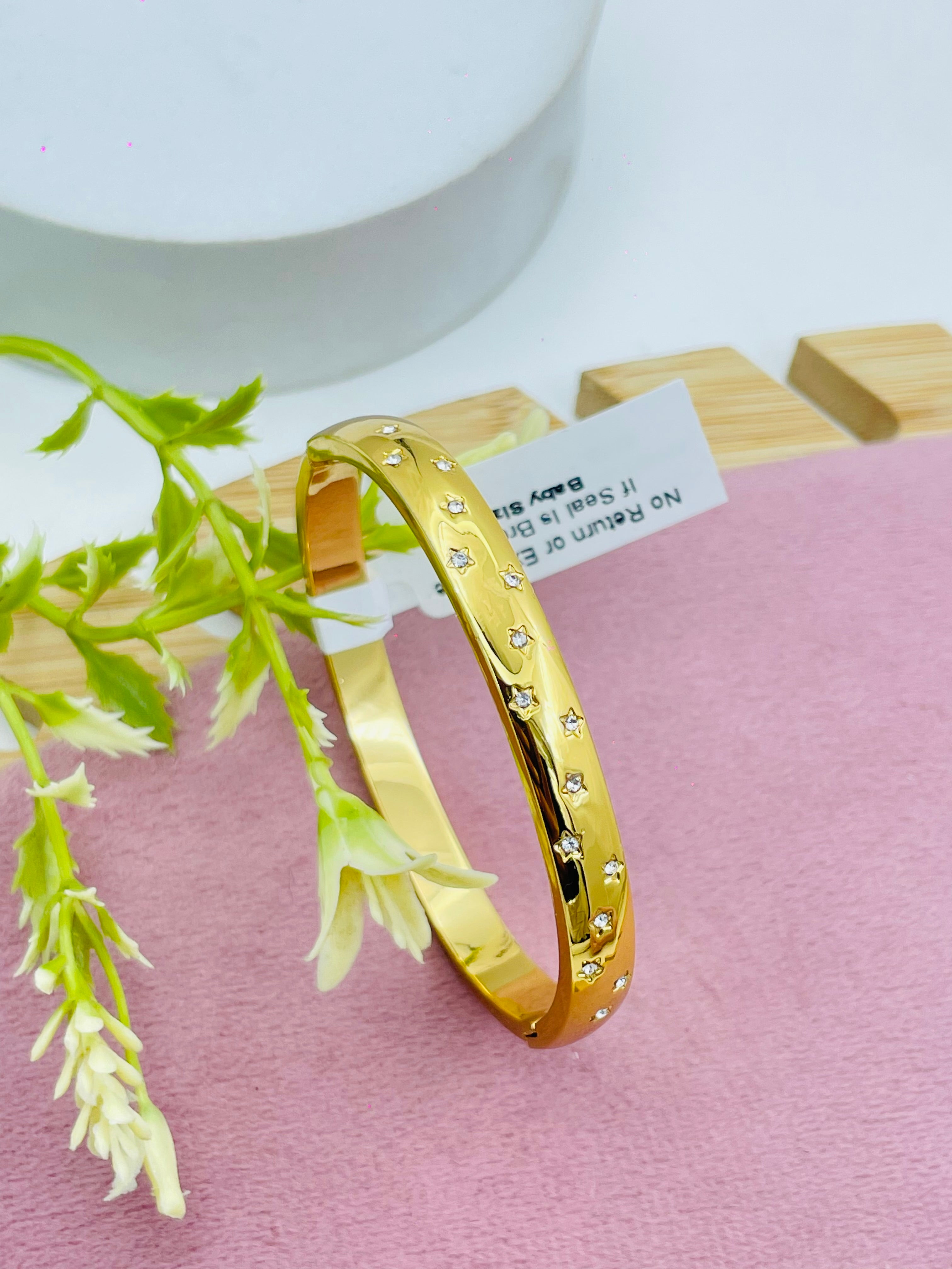 Elegant Gold Star Embellished Bangle for Women