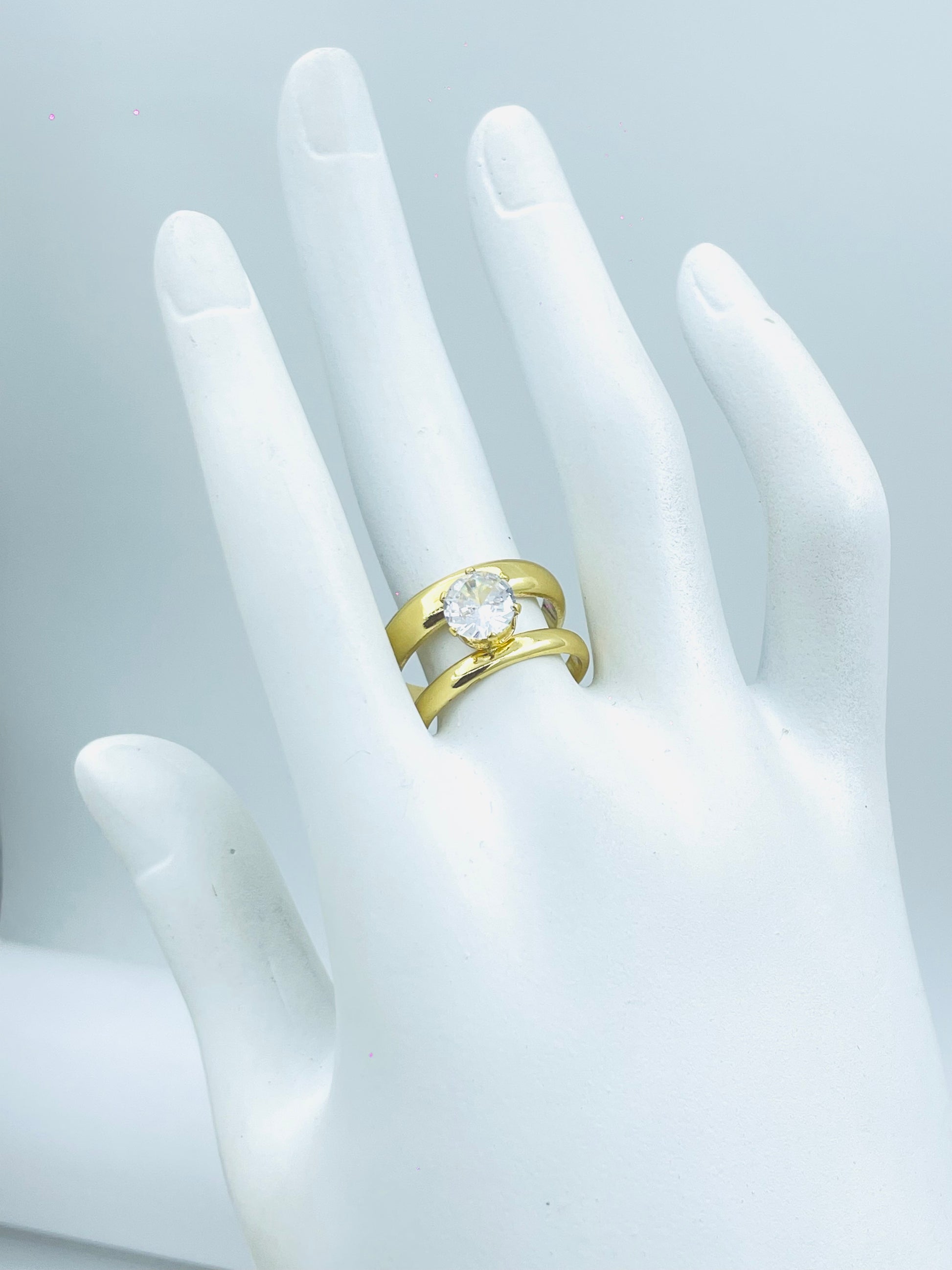 Elegant Gold Double Band Ring Set with Central Stone