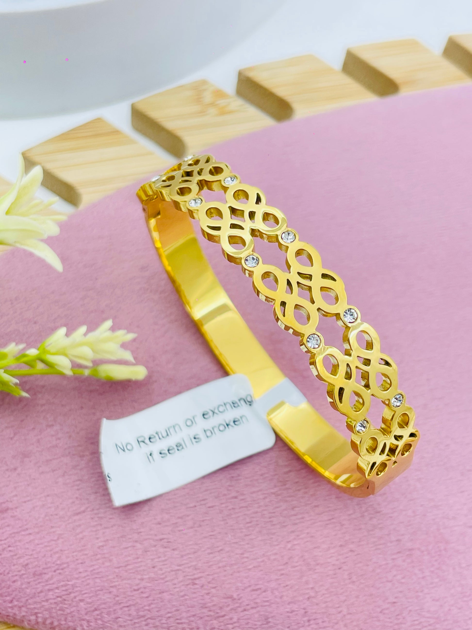 Elegant Gold Plated Bracelet with Diamond Accents  Perfect for Special Occasions
