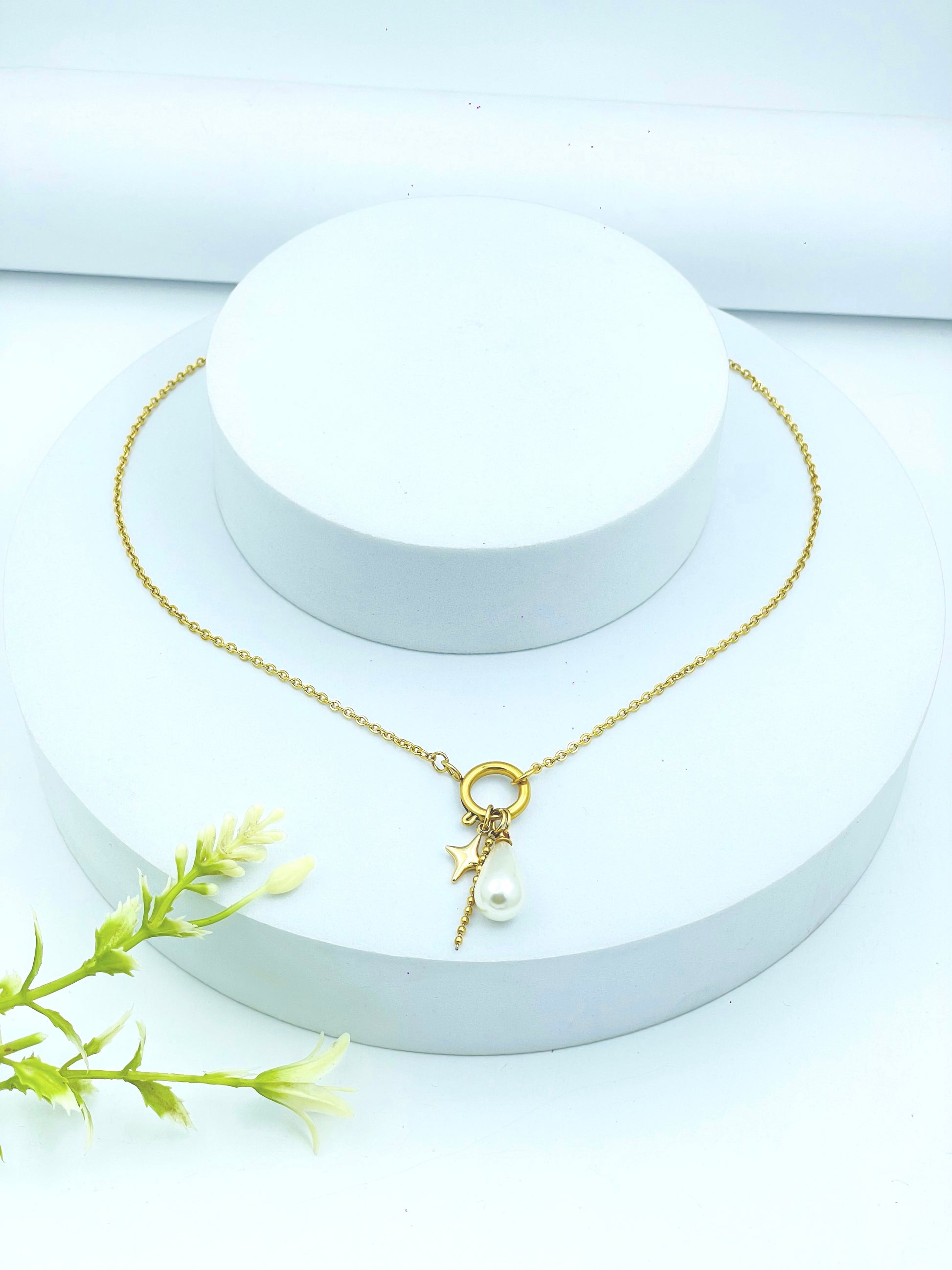 Elegant Gold Chain Necklace with Pearl  Star Pendant