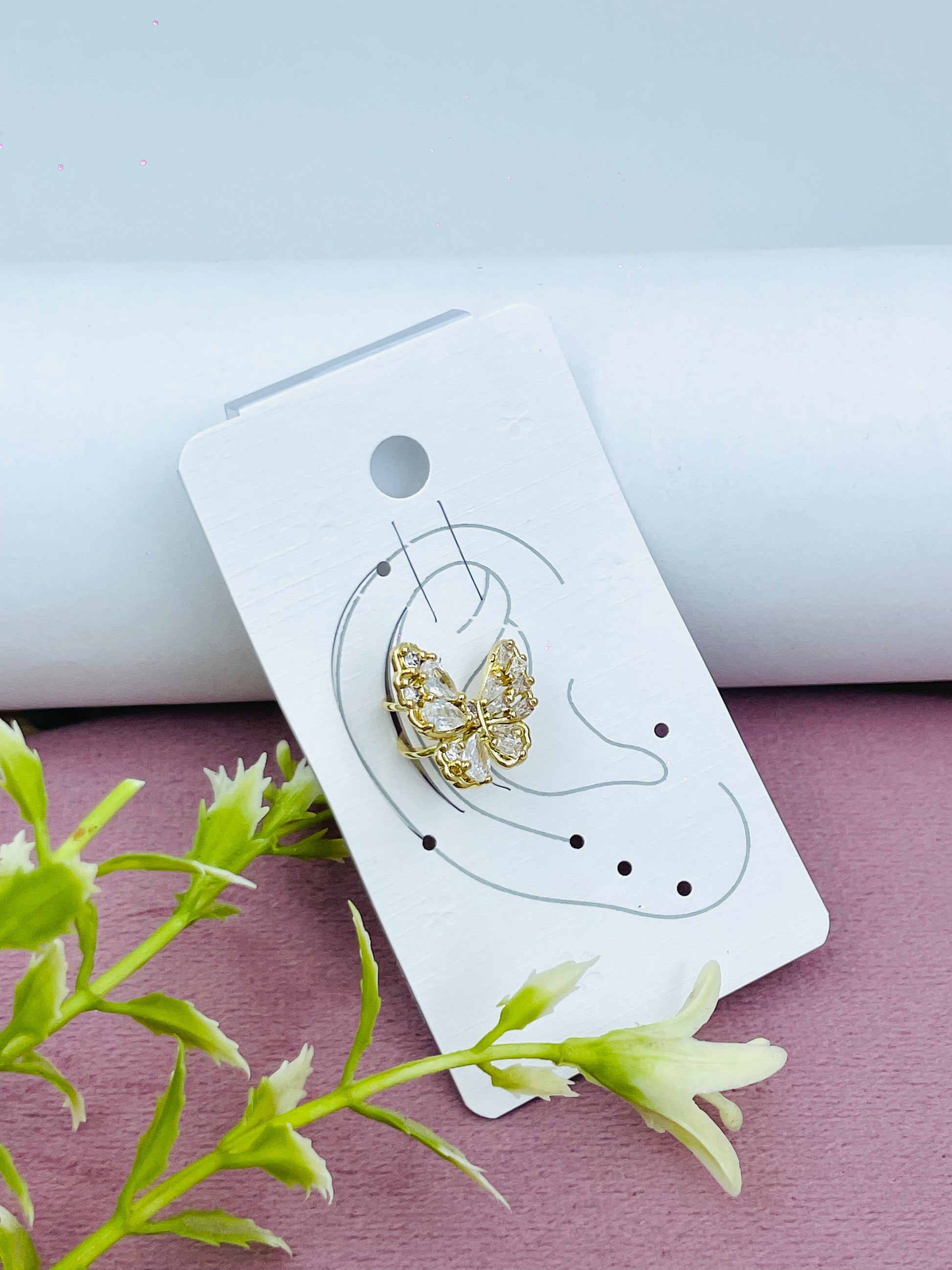 Elegant Gold Butterfly Brooch  Perfect Accessory Pack of 1