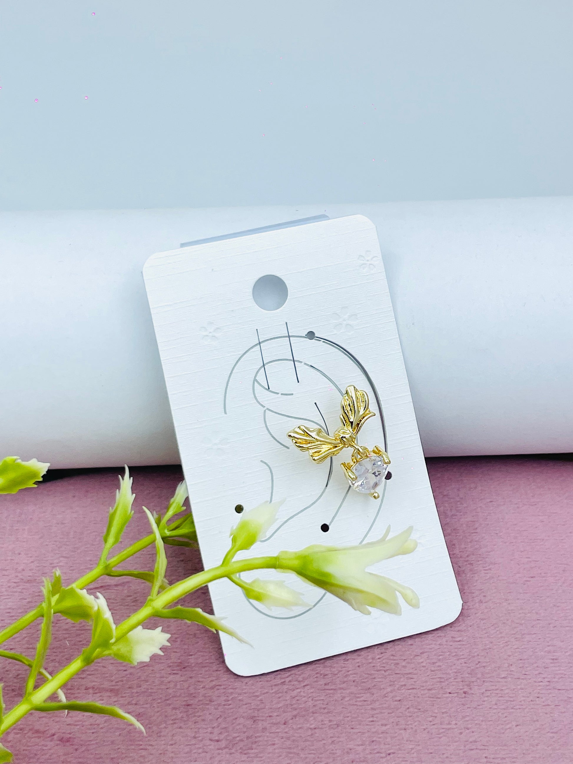 Elegant Gold Winged Stud Earring Pack of 1