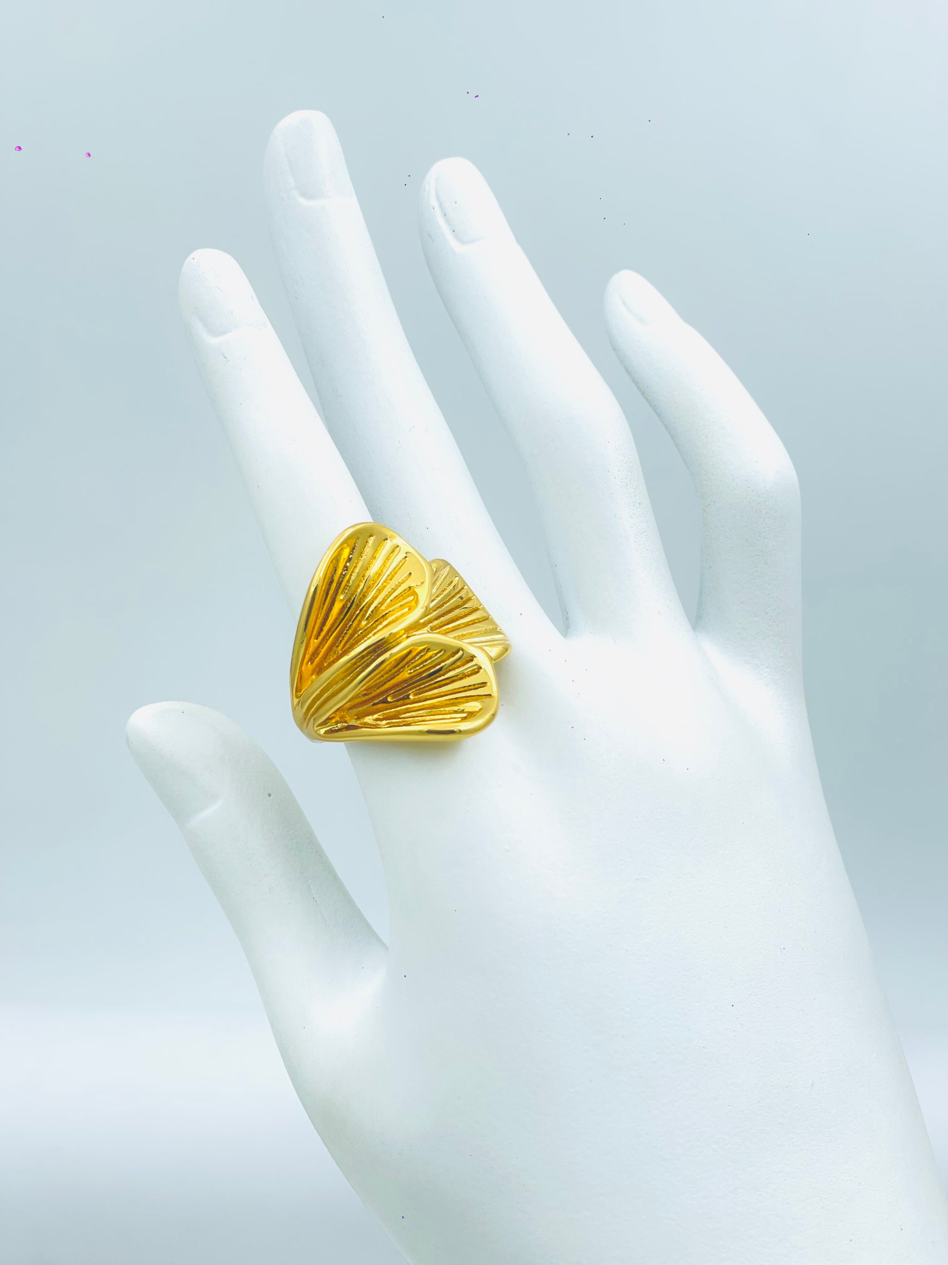 Elegant Gold Statement Ring for Women