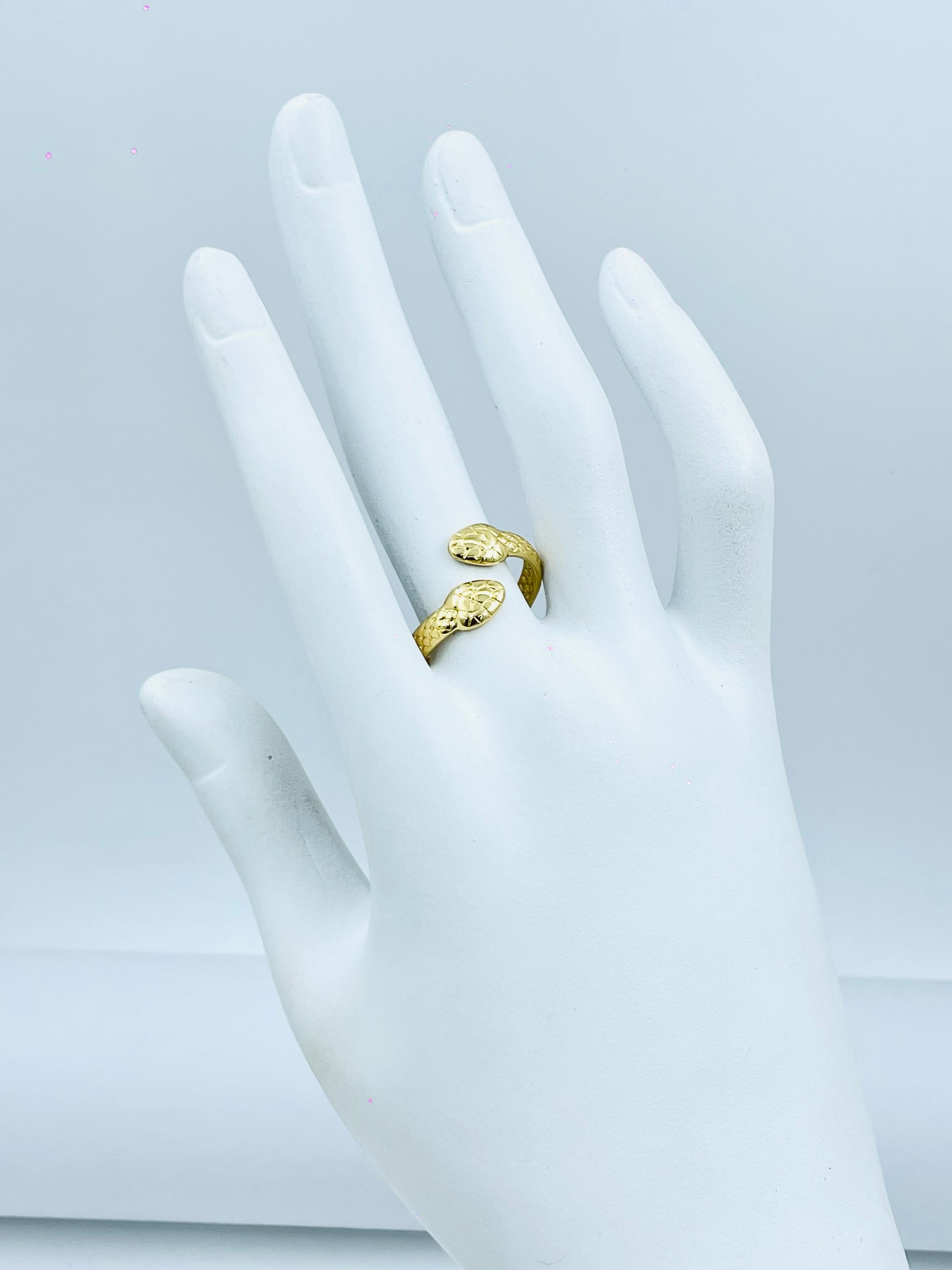 Elegant Gold Serpent Ring  Unique Style Jewelry