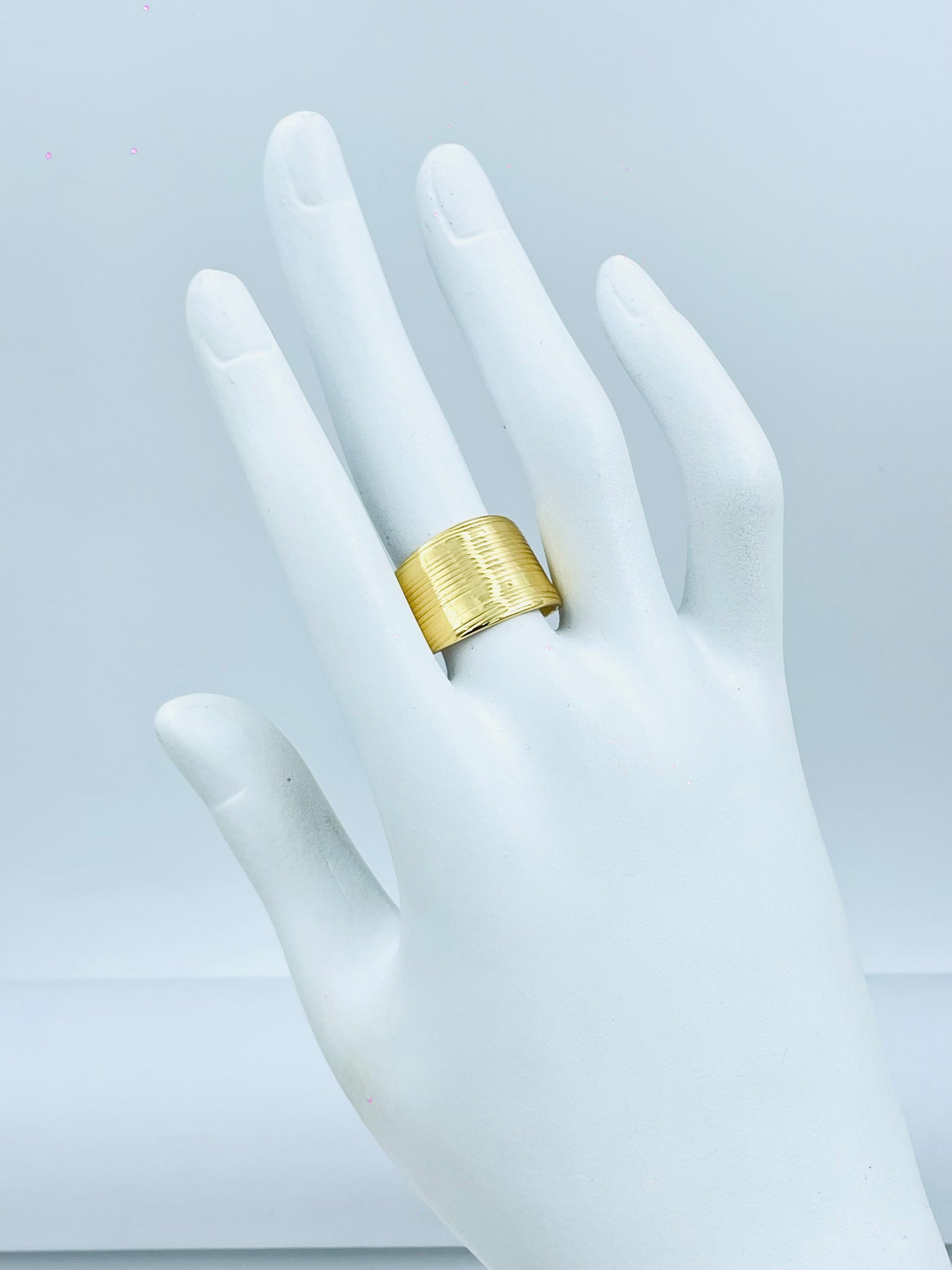 Elegant Gold Wide Band Ring