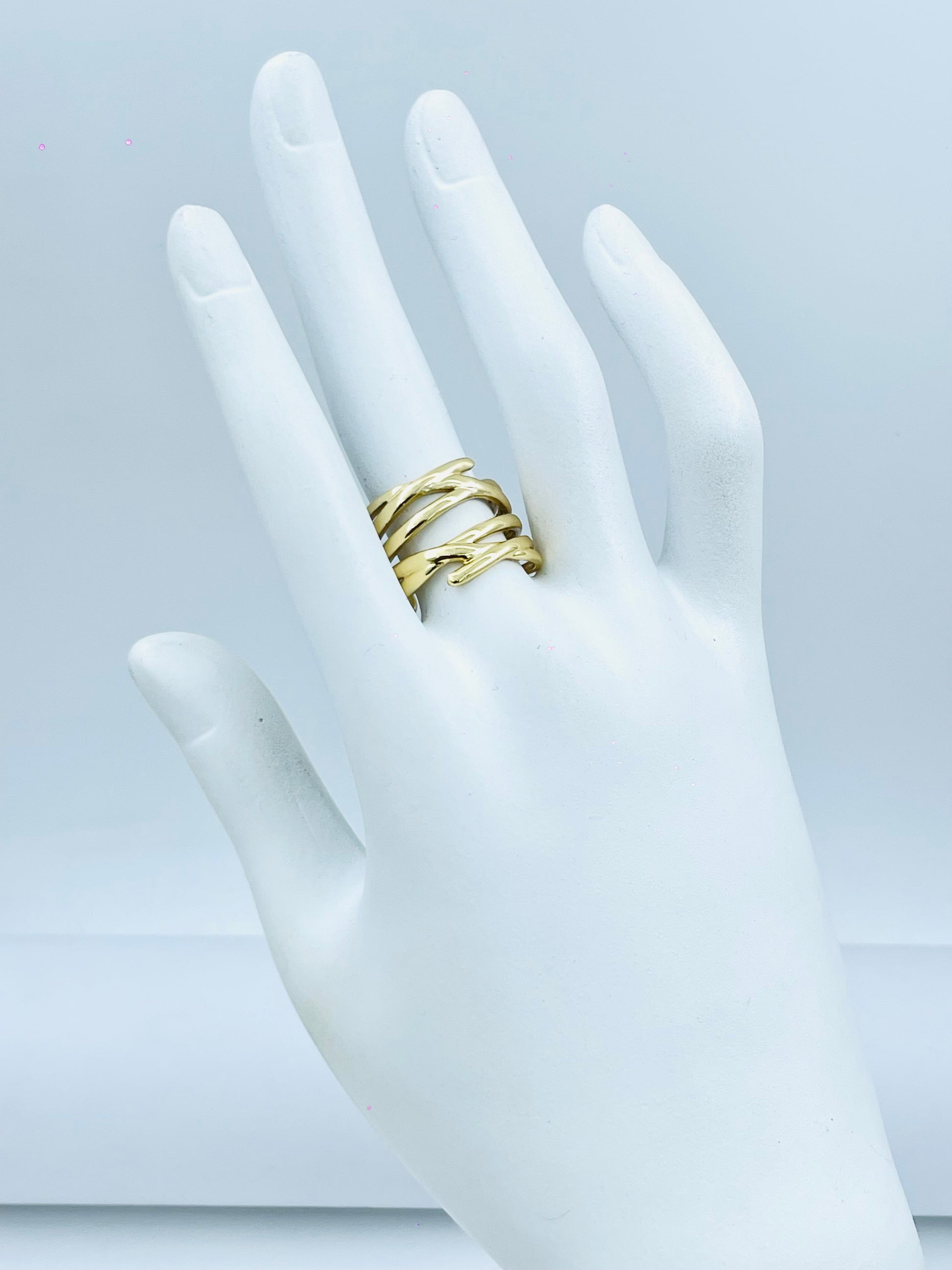 Elegant Gold Layered Ring