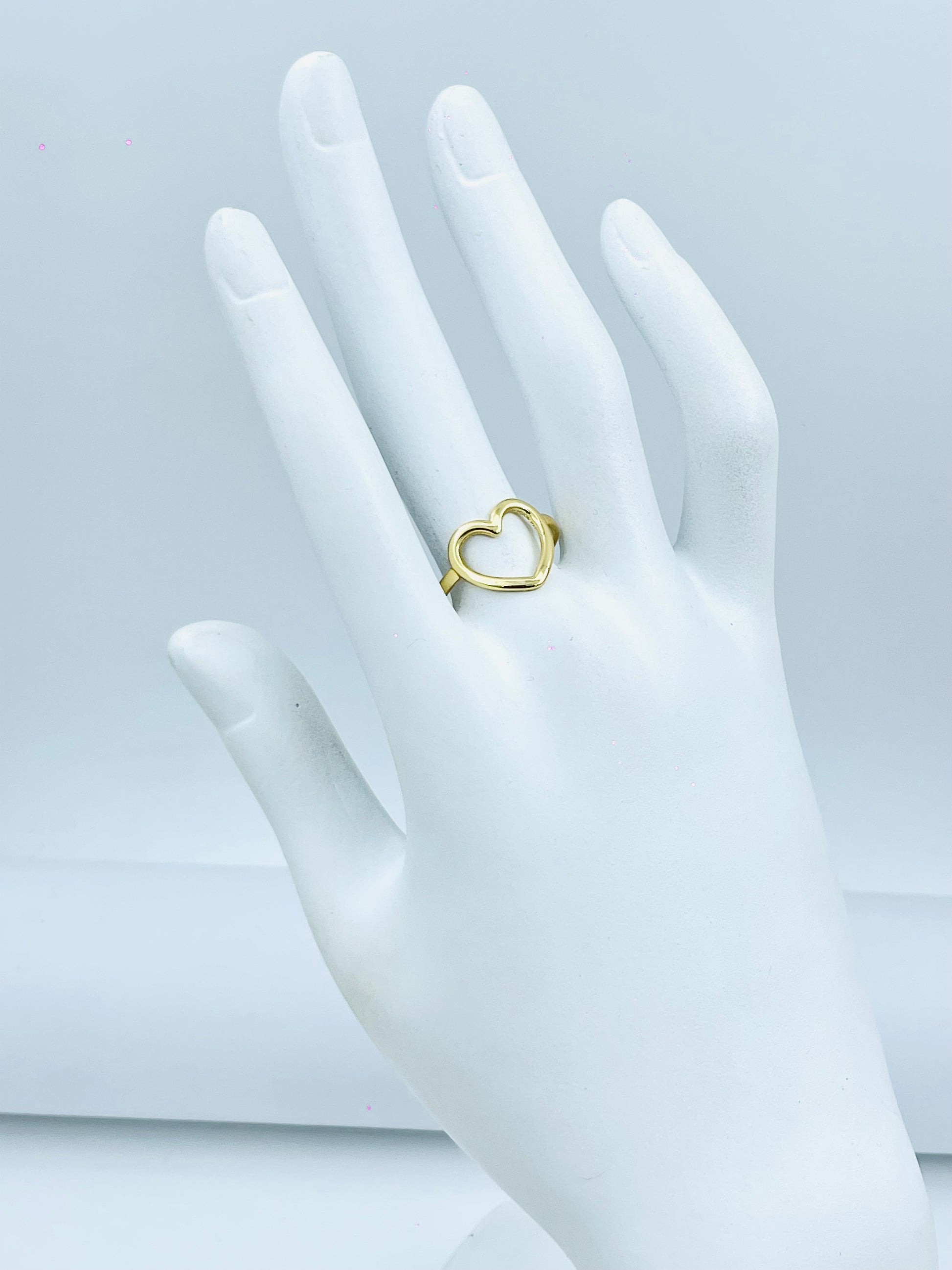 Elegant Gold Heart Shape Ring for Women