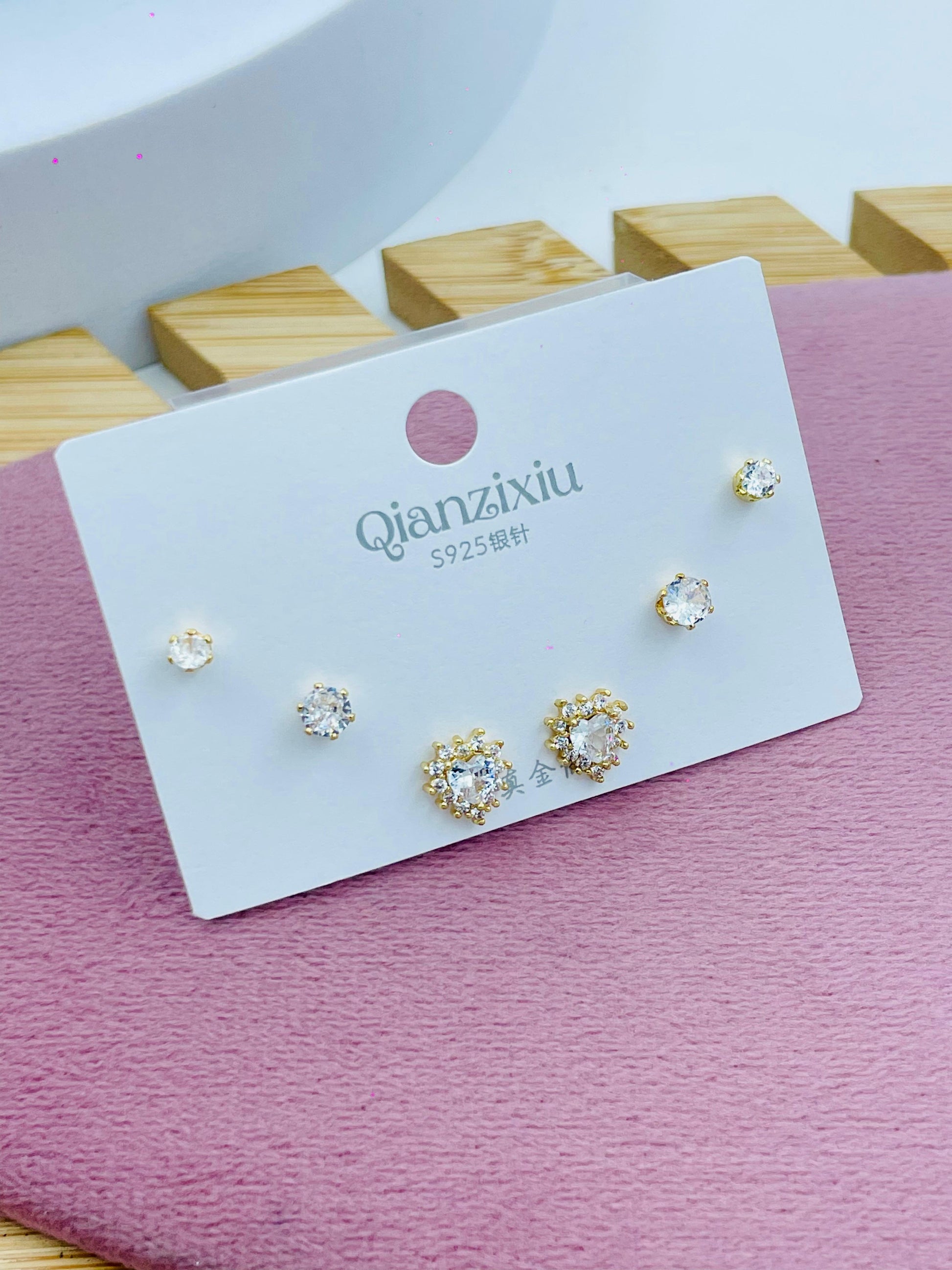 Elegant  Stud Earrings Set