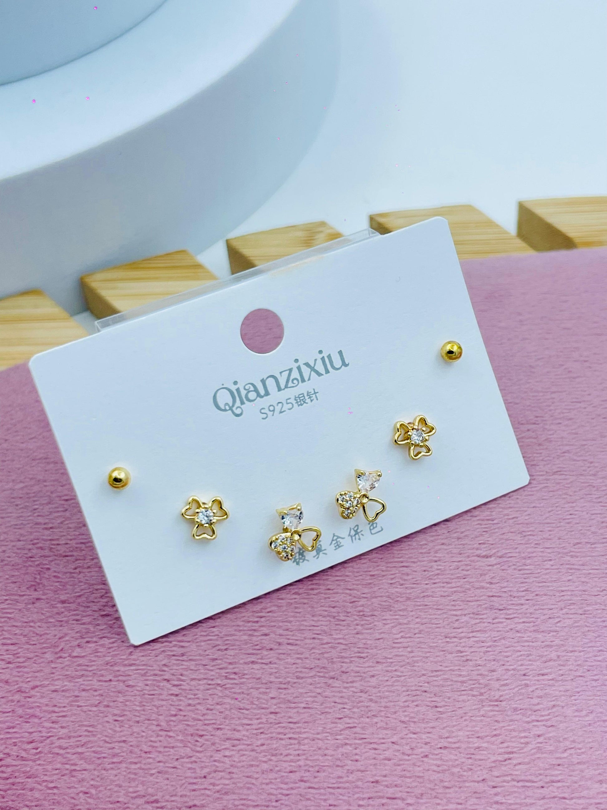 Flower Stud Earrings Set  Elegant Gold Finish