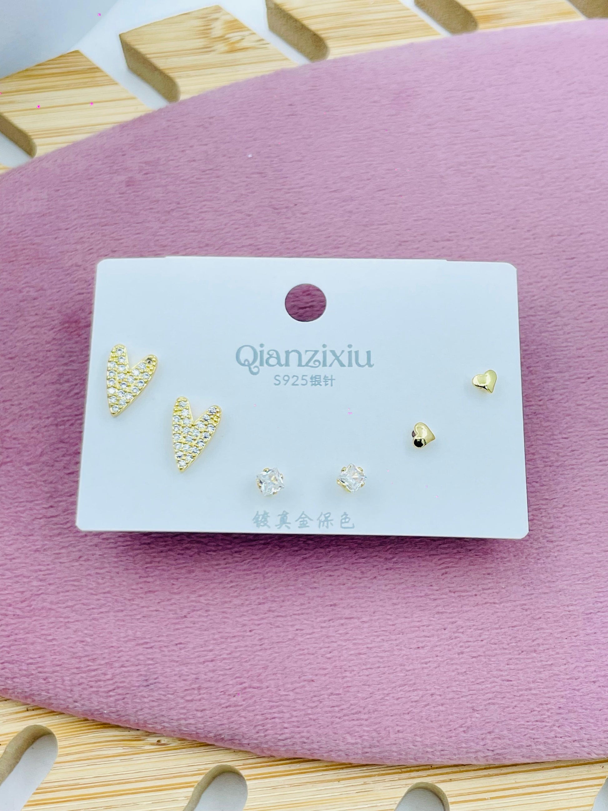 Elegant Heart and Stud Earrings Set