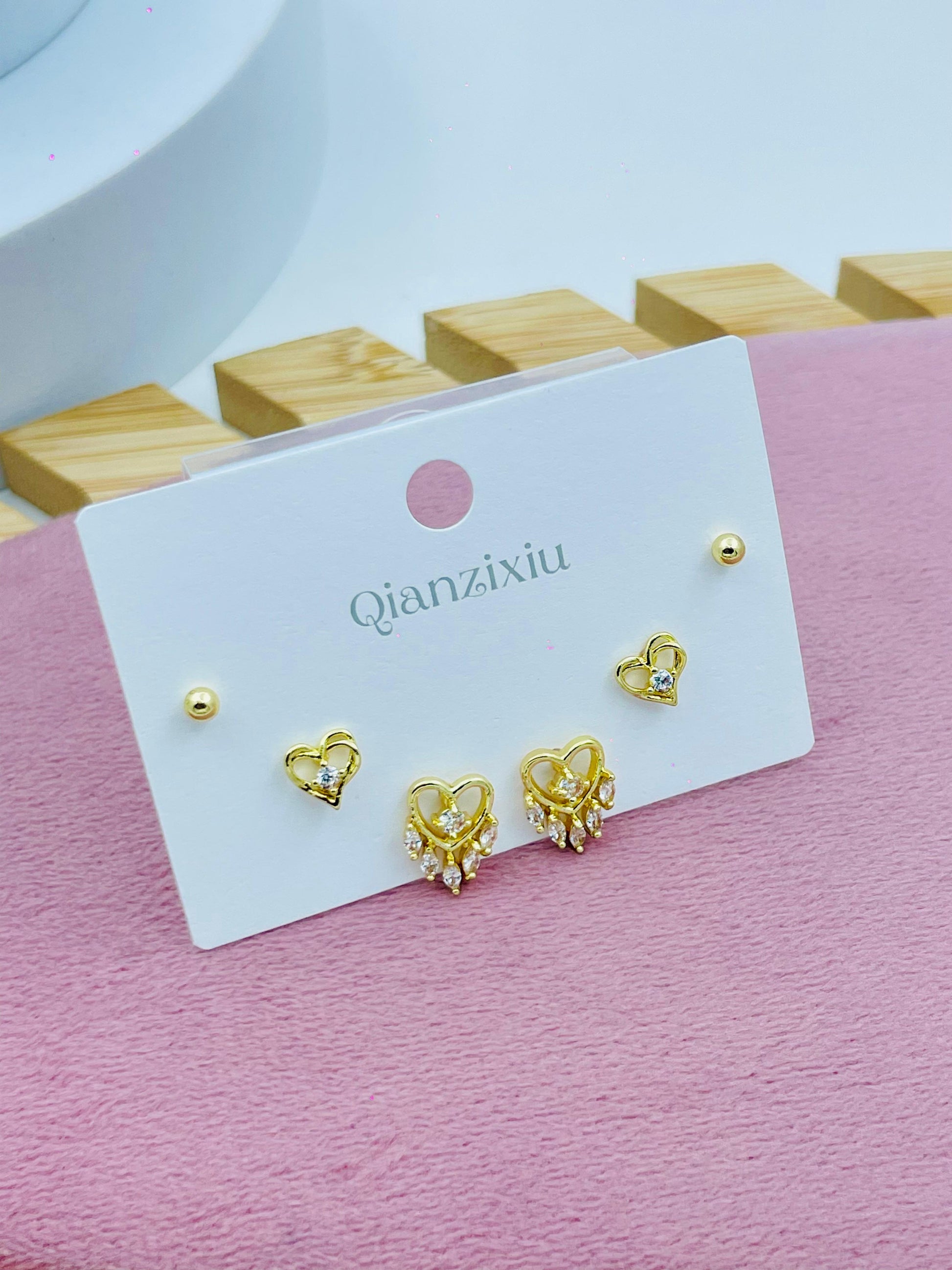 Elegant Gold Heart Stud Earrings Set  Perfect for Any Occasion