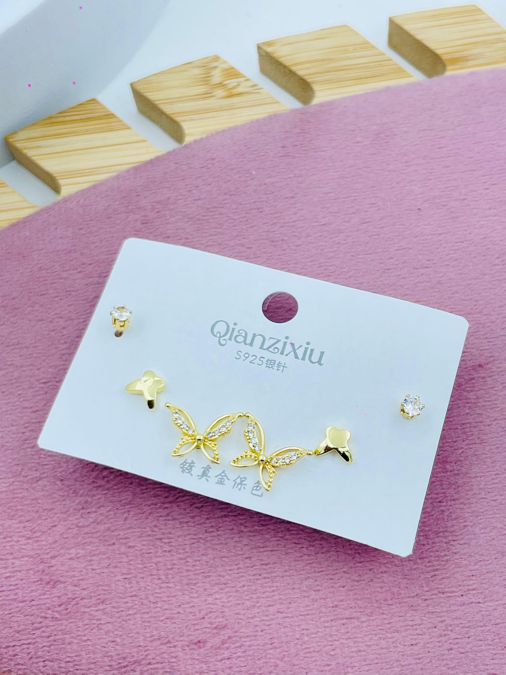 Elegant Gold Leaf and Star Earring Set