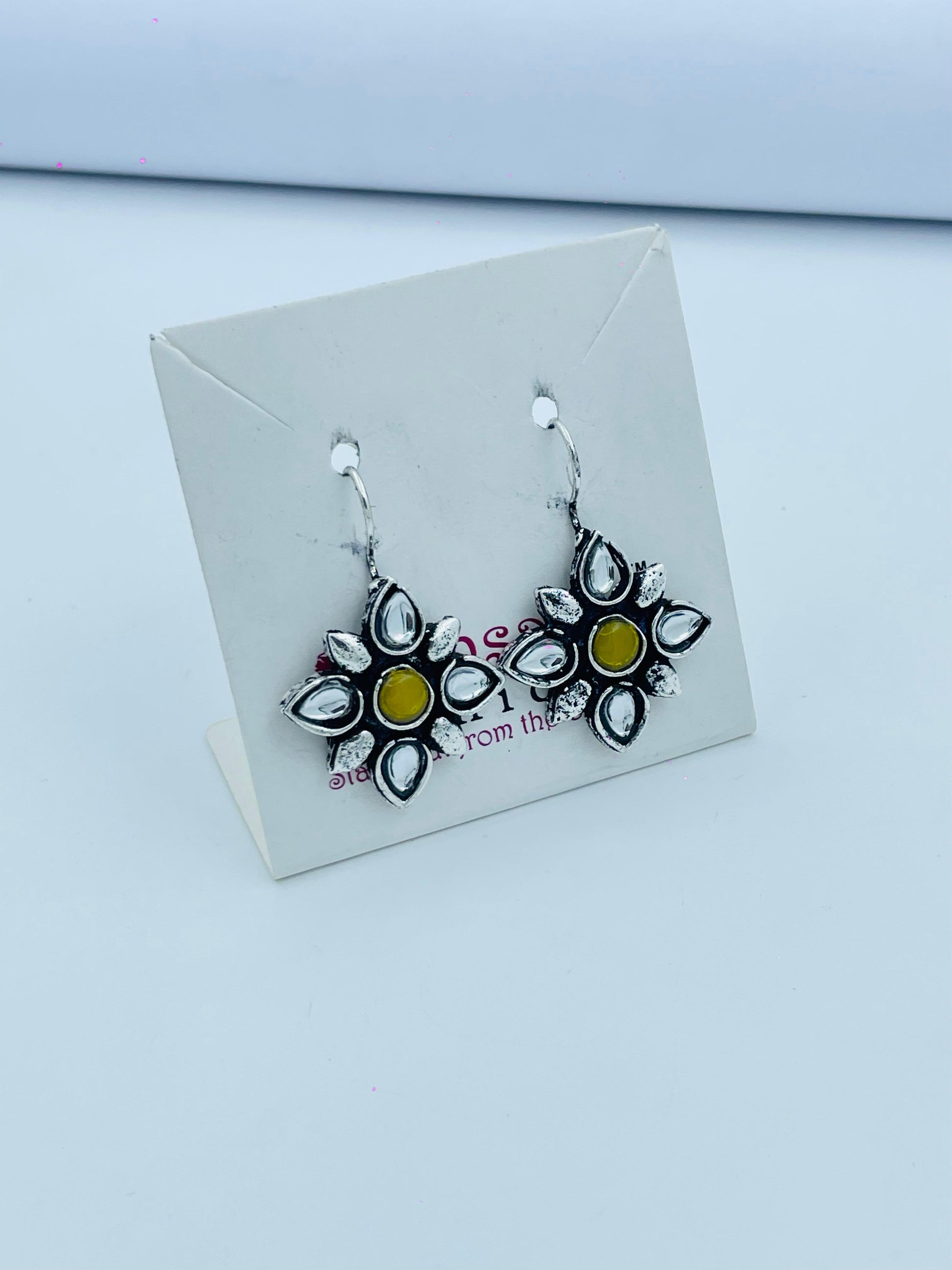 Elegant Flower Shaped Earrings with Yellow Center - Stylish Jewelry