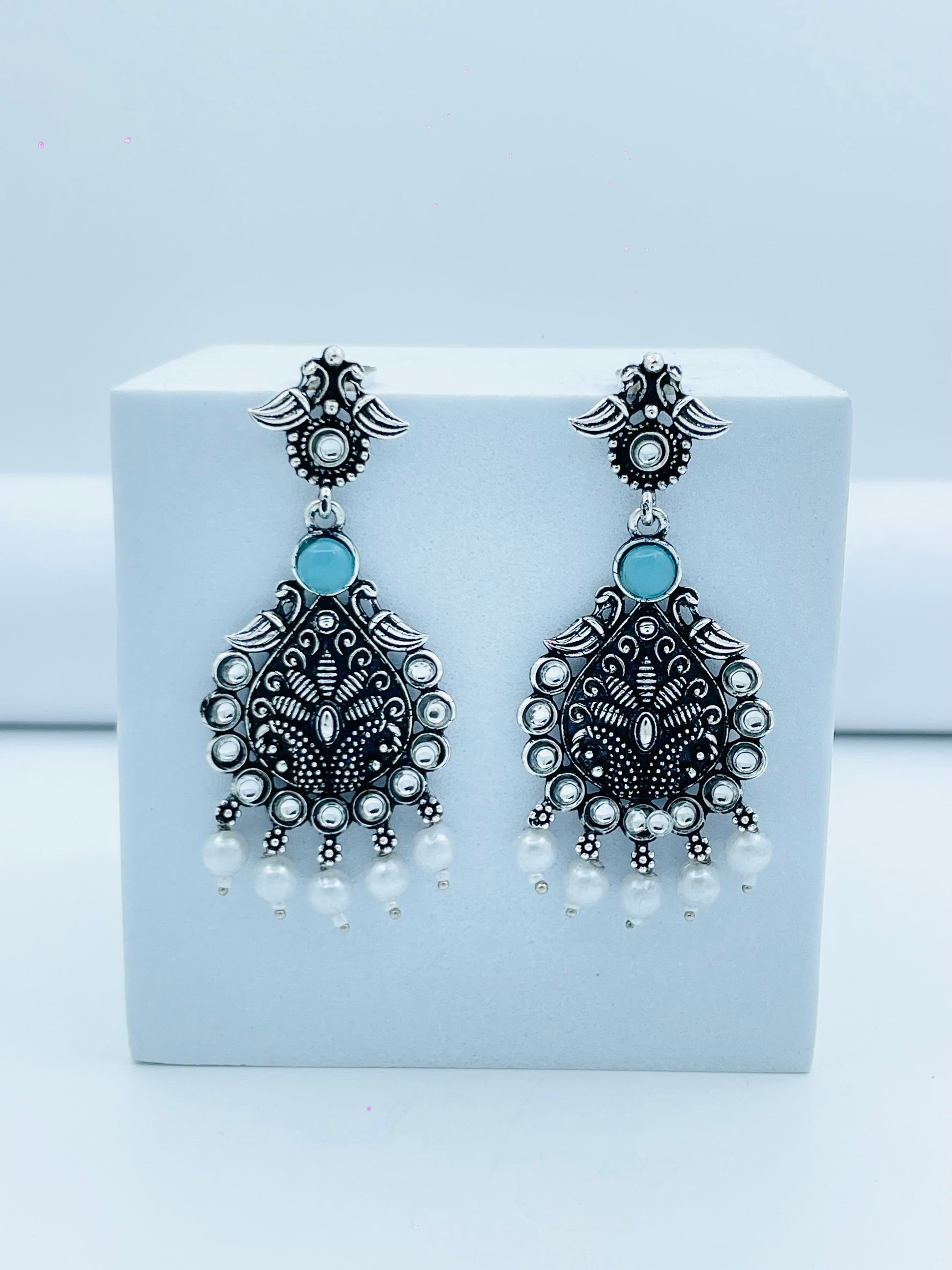 Antique Silver Pearl Drop Earrings  Elegant Jewelry Accessories