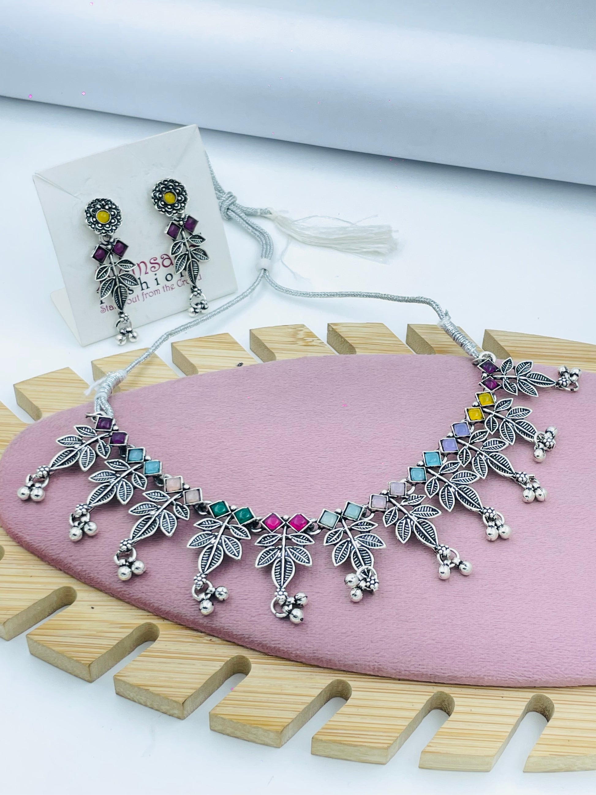 Elegant Floral Gemstone Silver Necklace and Earrings