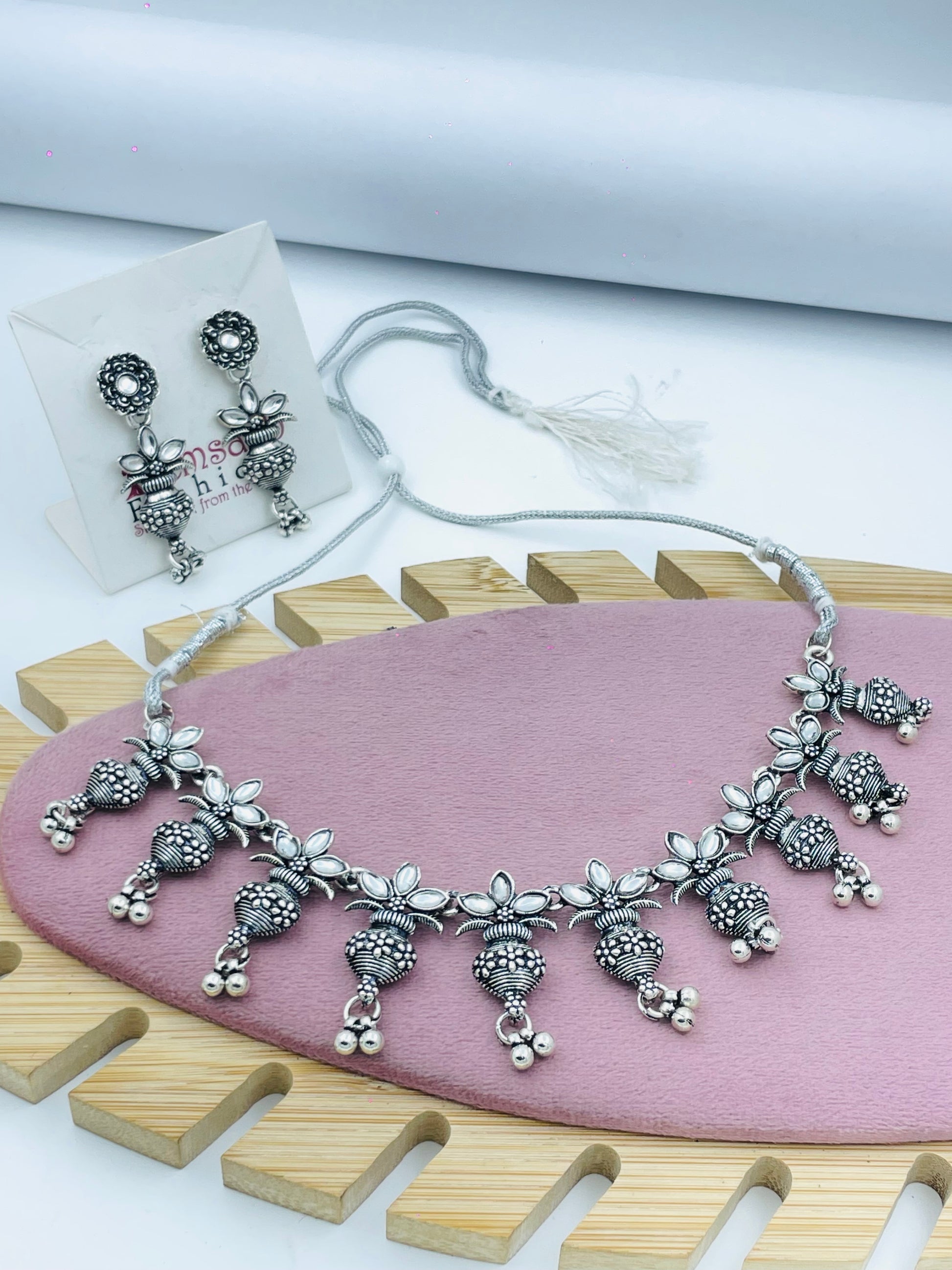 Elegant Oxidized Silver Necklace and Earrings Set
