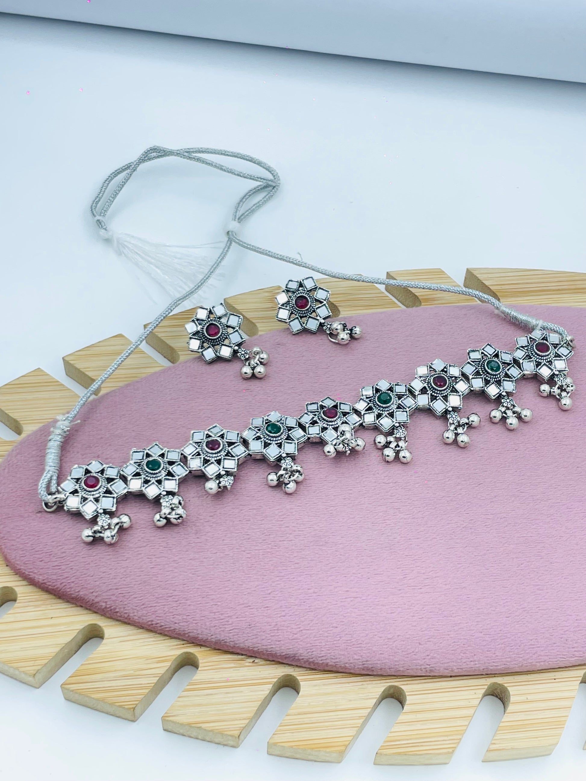 Exquisite Silver Star Floral Necklace and Earring Set
