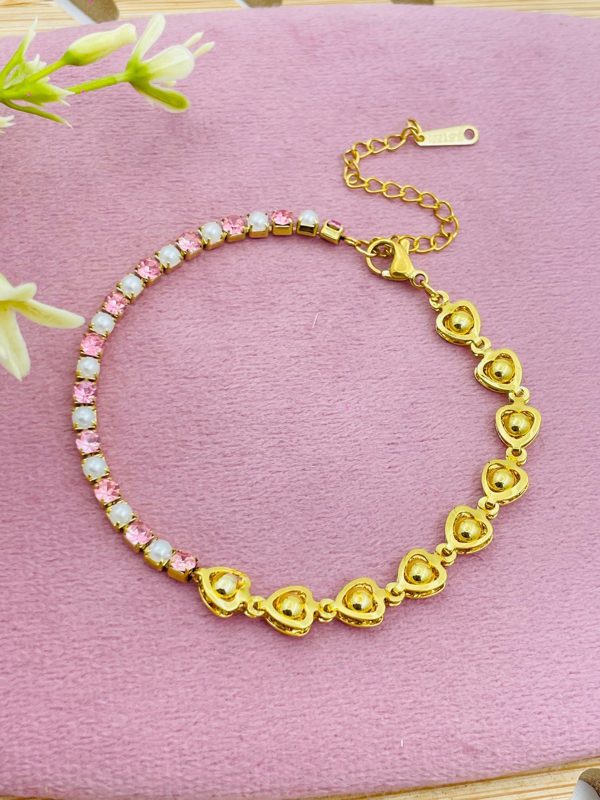 Elegant Gold Heart and Pink Gem Bracelet