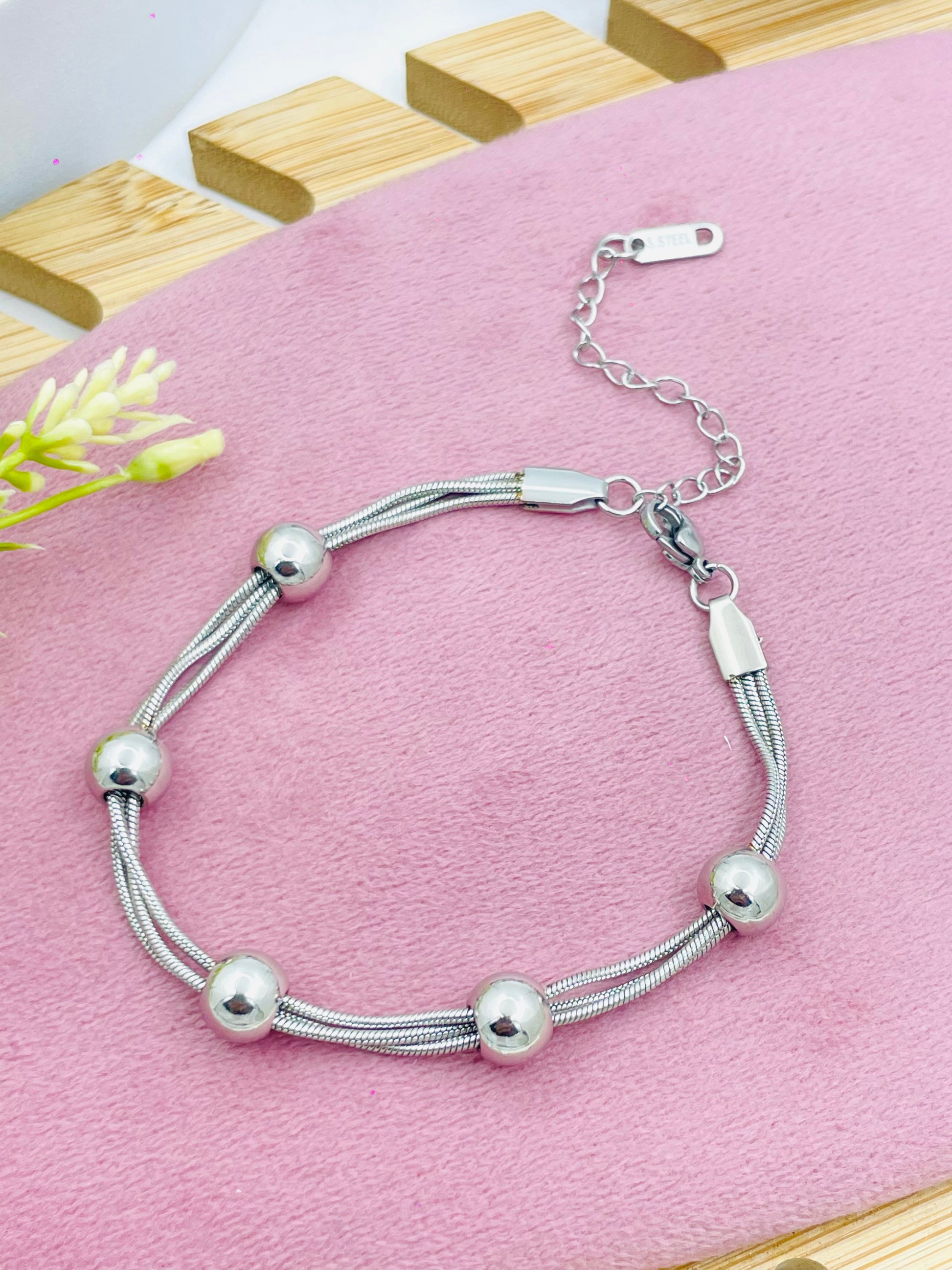 Elegant Silver Beaded Chain Bracelet for Women