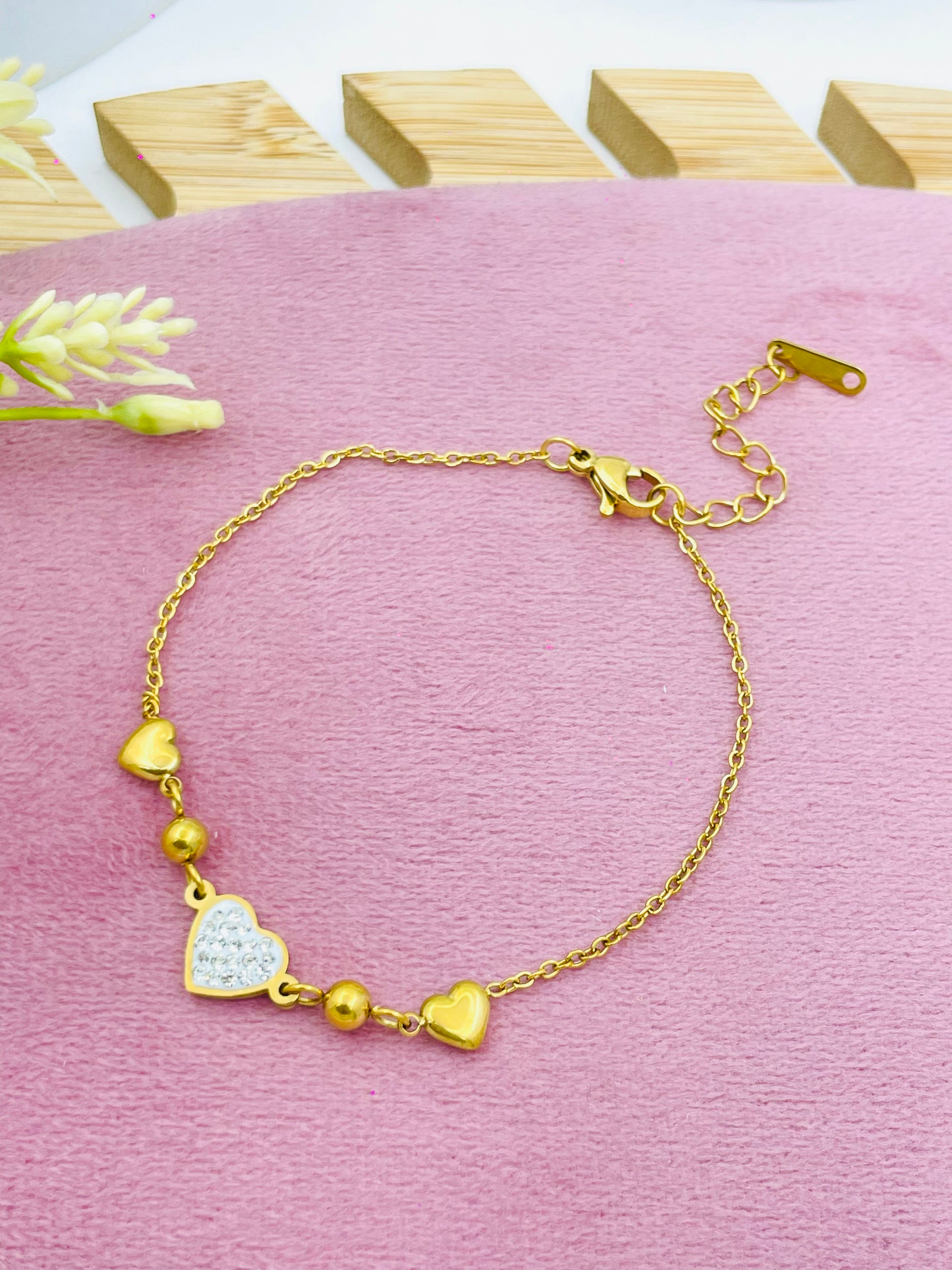 Elegant Gold Heart Charm Bracelet  Perfect Gift