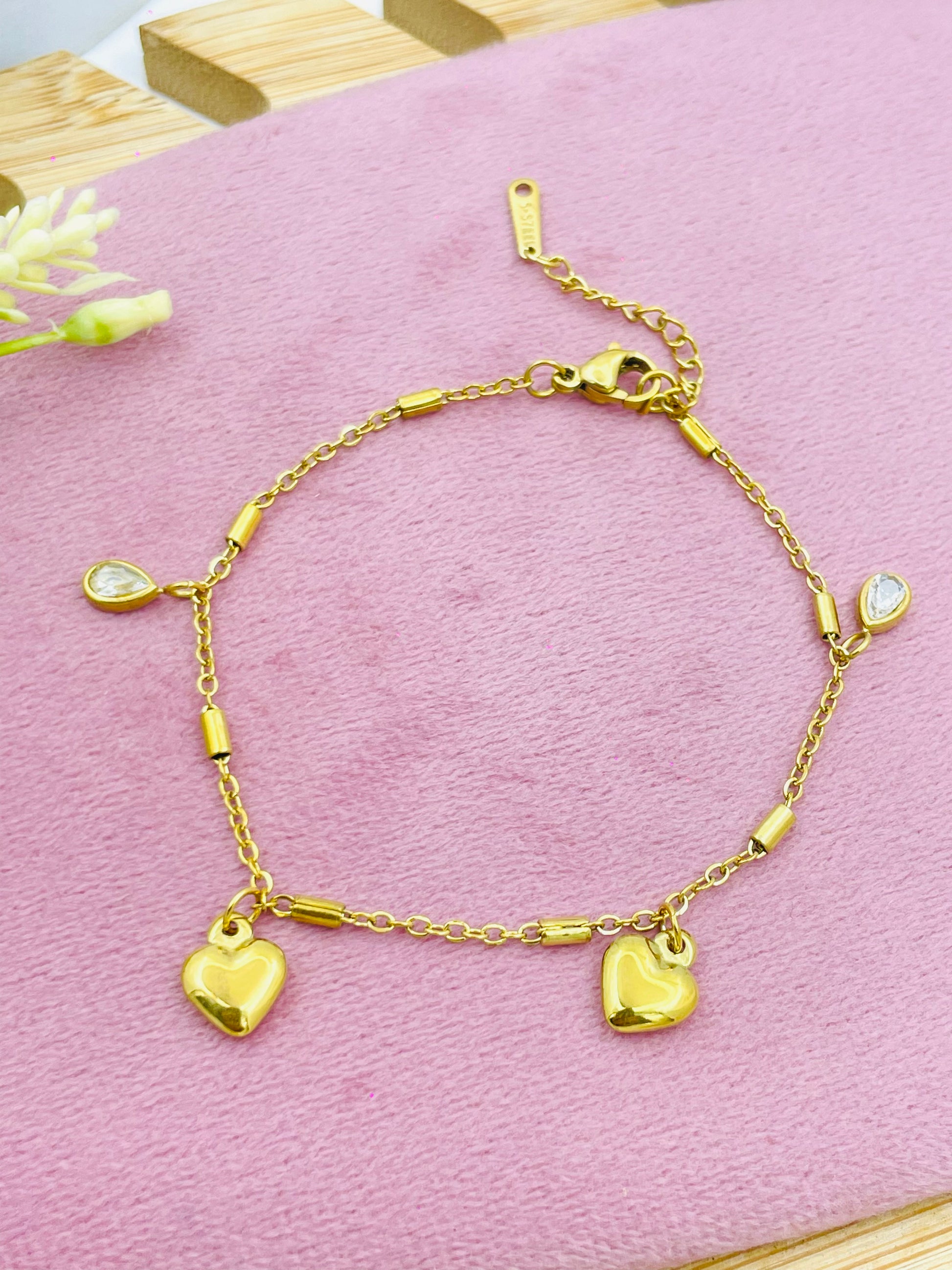 Elegant Gold Heart Charm Bracelet  Delicate Chain