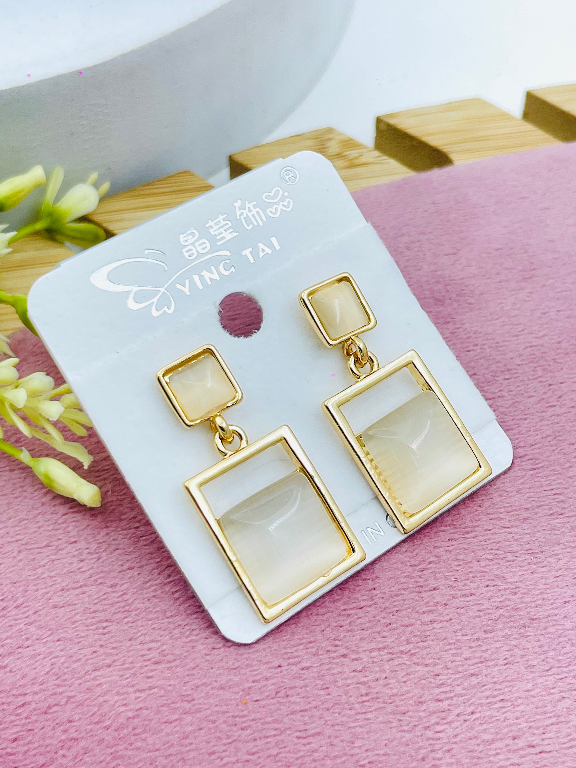 Elegant Geometric Gold Frame Earrings