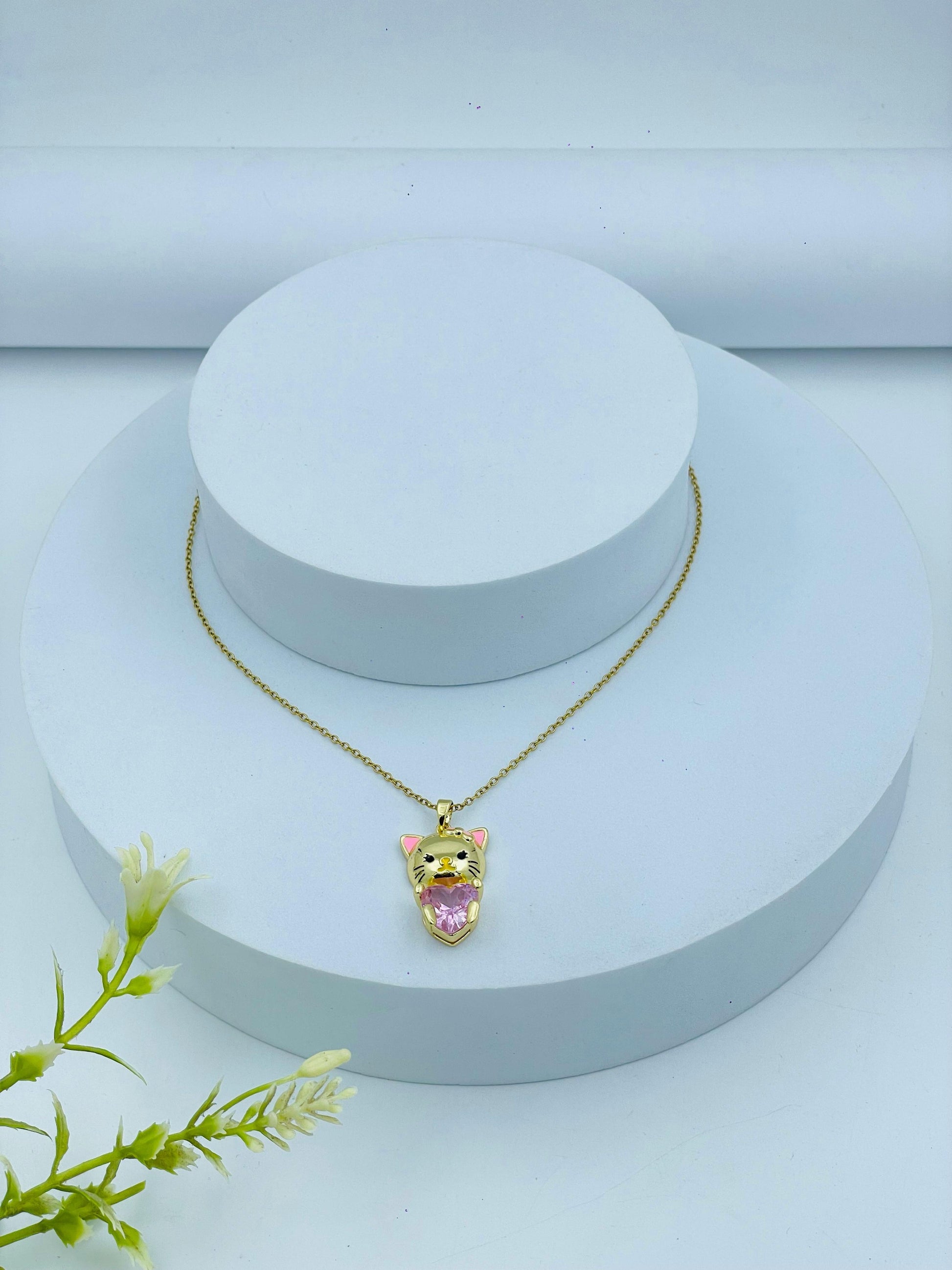 Adorable Cat Pendant Necklace – Gold Plated with Pink Heart Stone