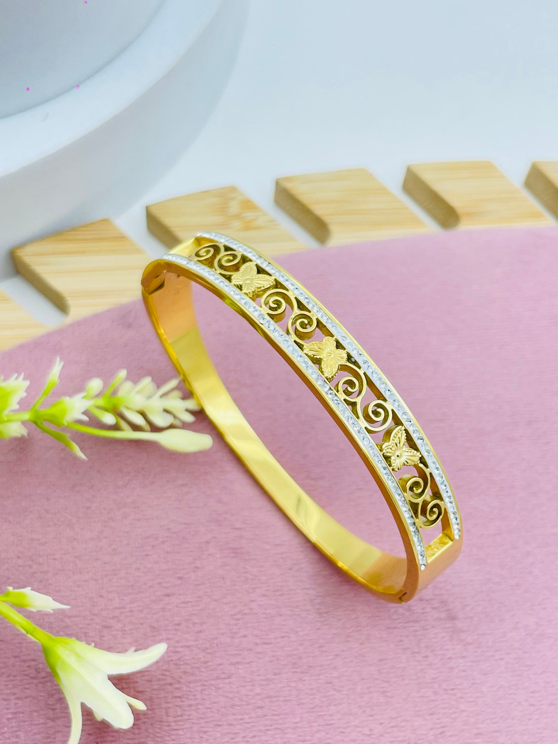 Elegant Gold Butterfly Design Bangle  Perfect for Any Occasion