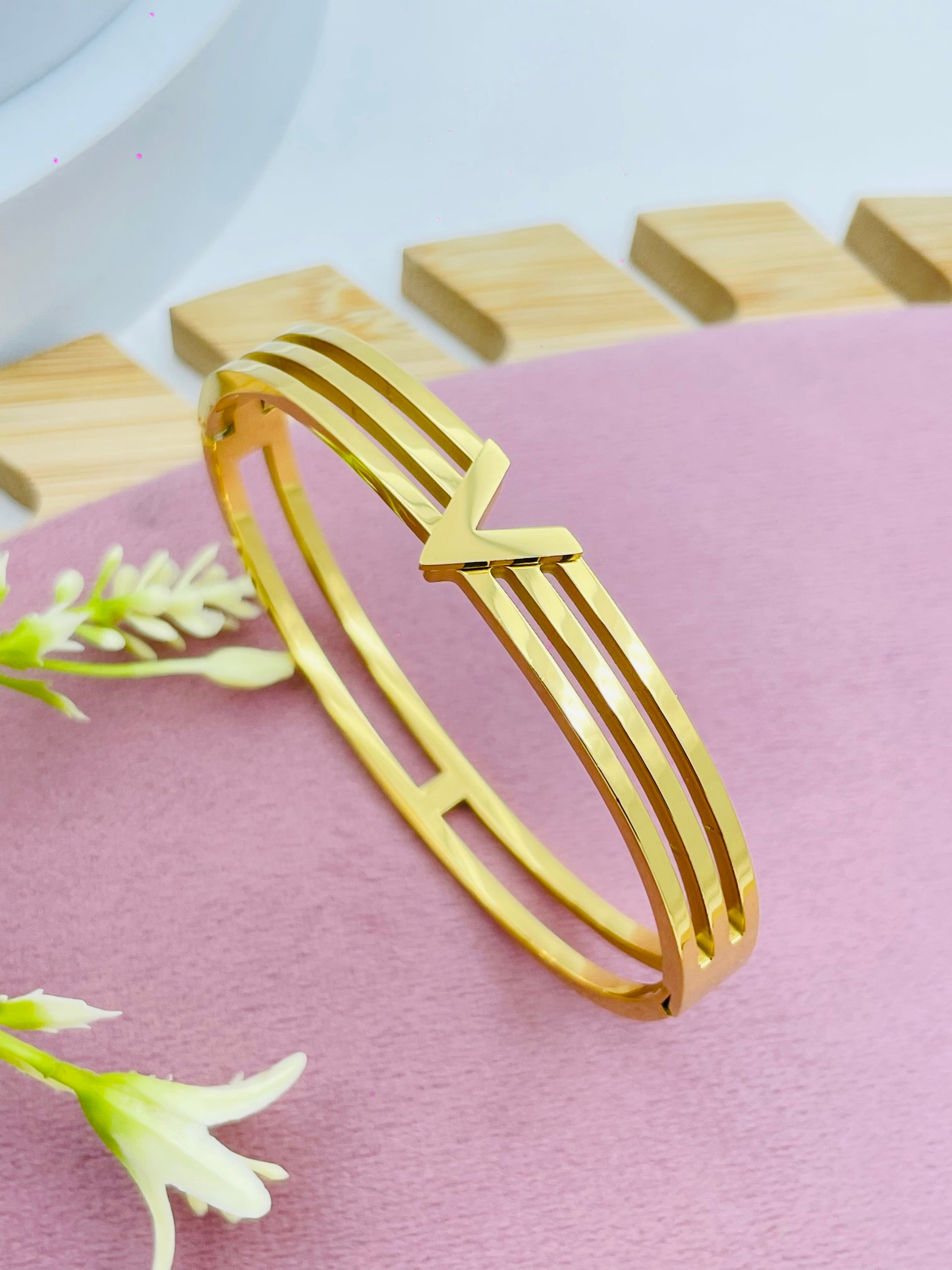 Elegant Triple Band Gold Bracelet
