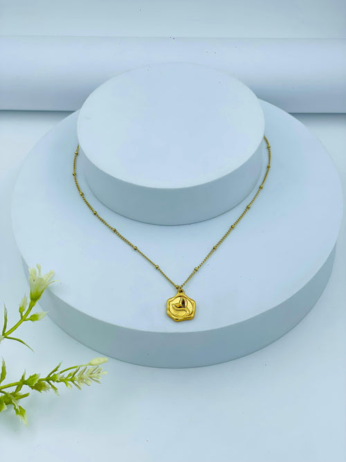 Abstract Face Pendant Gold Chain – Anti-Tarnish Artistic Necklace