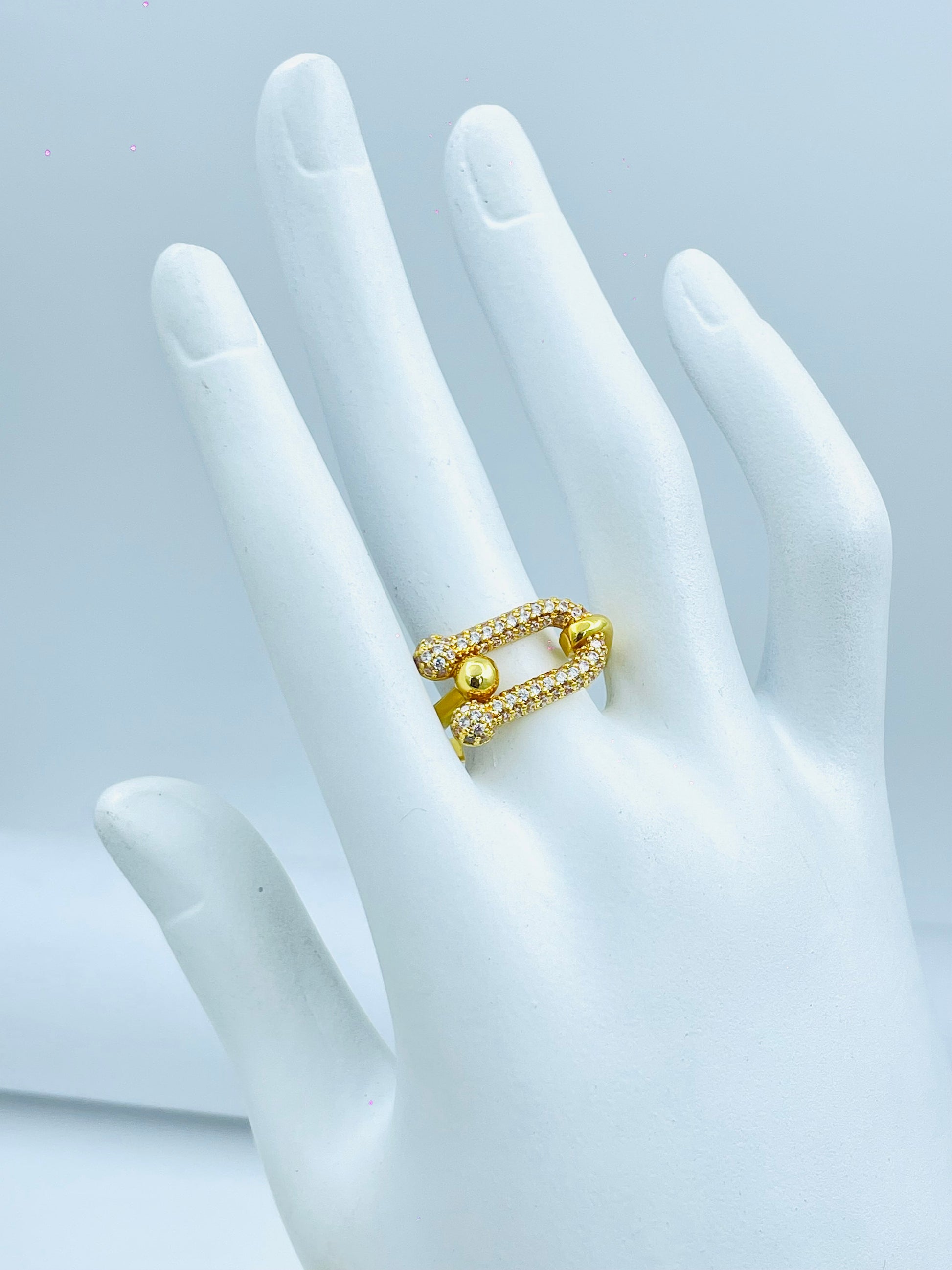 Elegant Gold and Diamond Crossover Ring